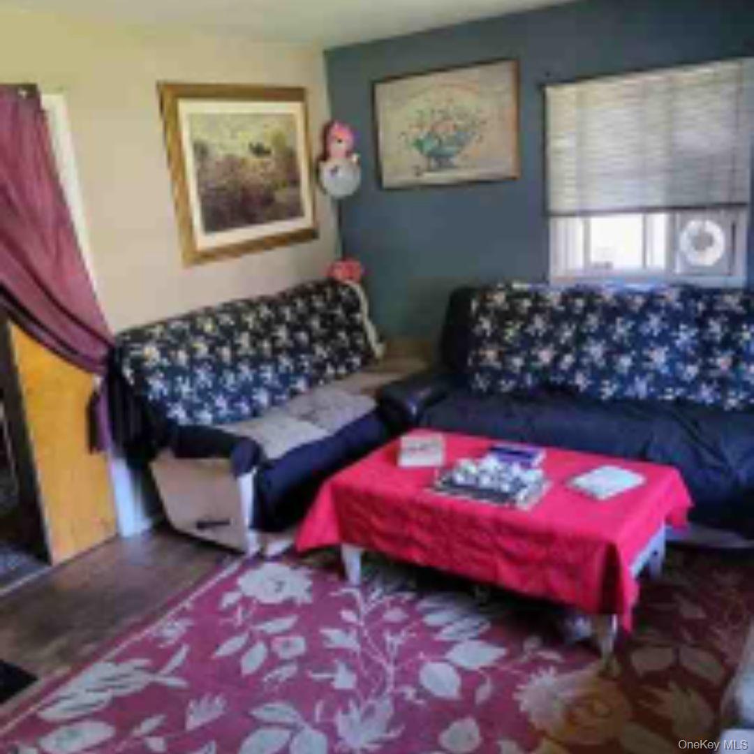 169 Northside Road, Wading River, NY 11792