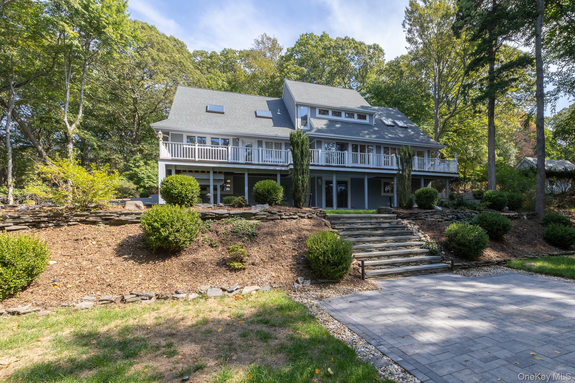 1 Summit Trail, Nissequogue, NY 11780