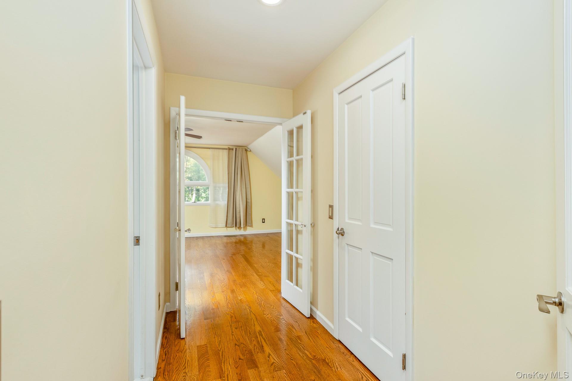 1 Summit Trail, Nissequogue, NY 11780