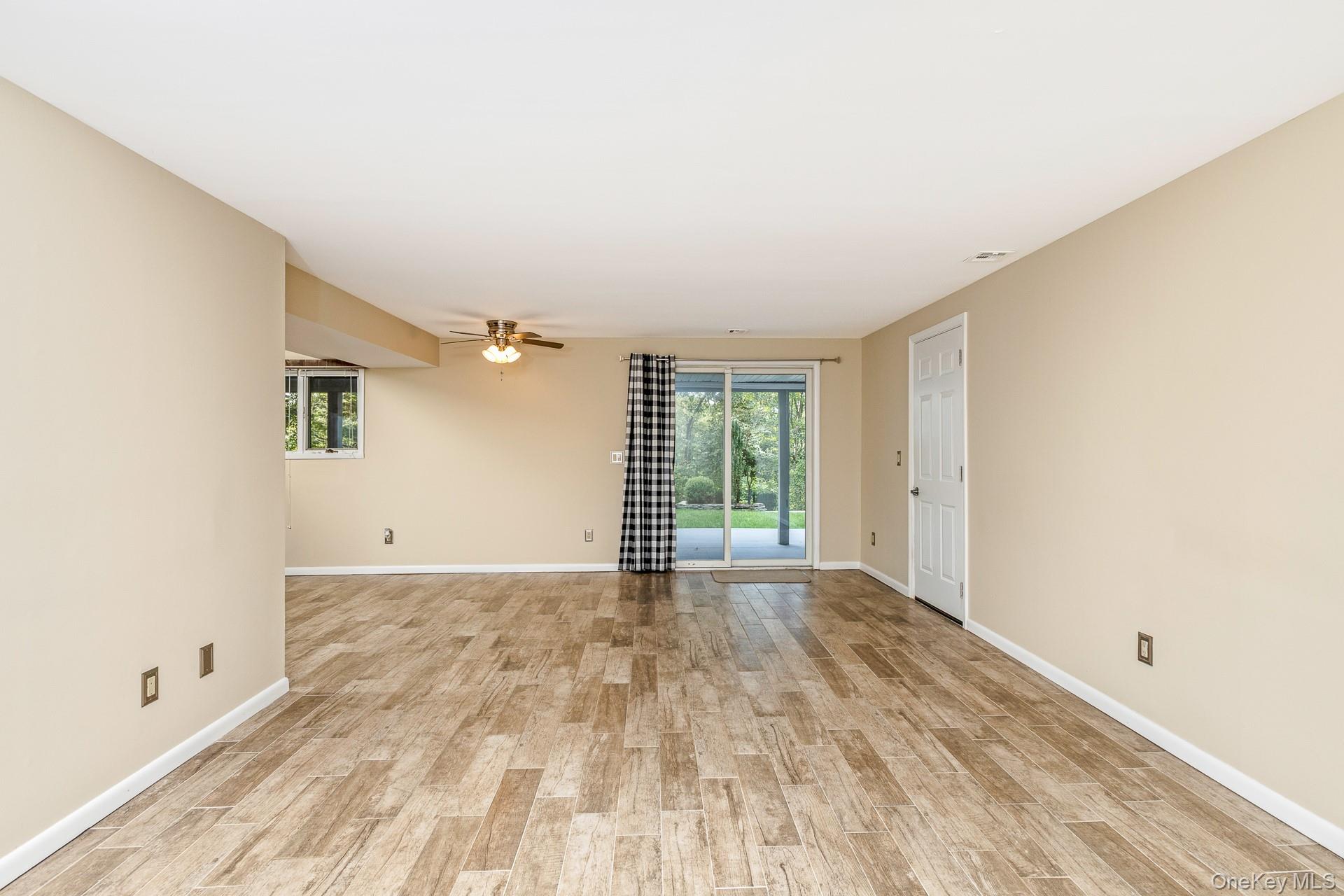 1 Summit Trail, Nissequogue, NY 11780