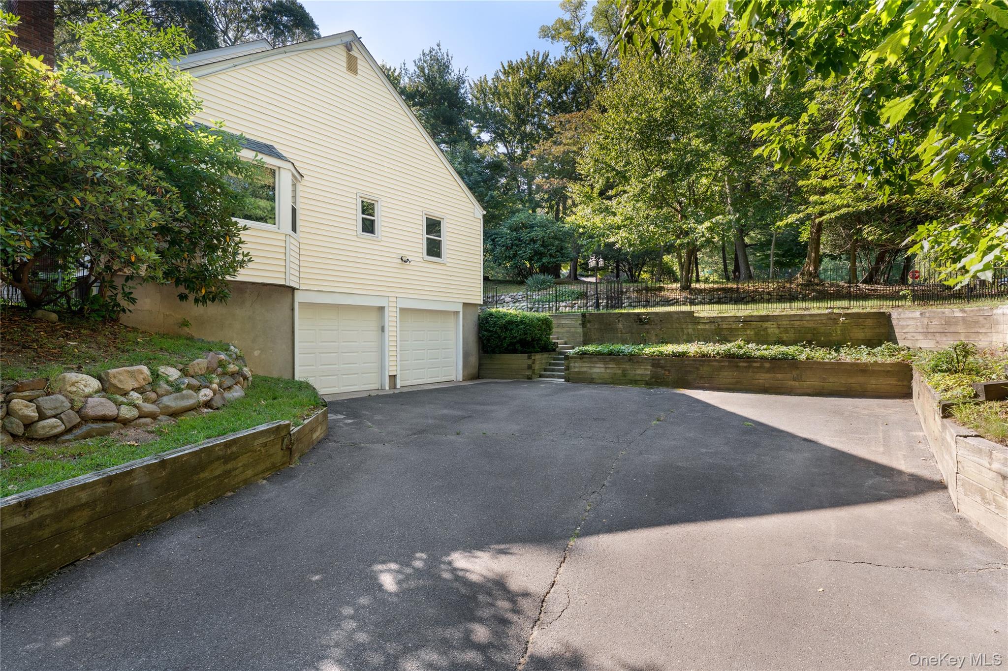 3 Pheasant Run, Wading River, NY 11792