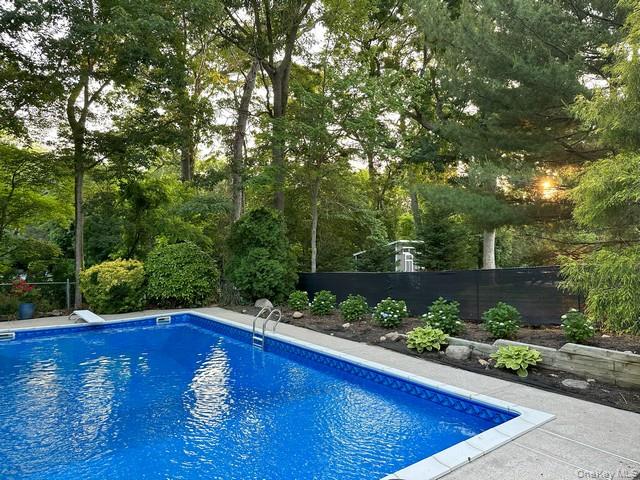 3 Pheasant Run, Wading River, NY 11792