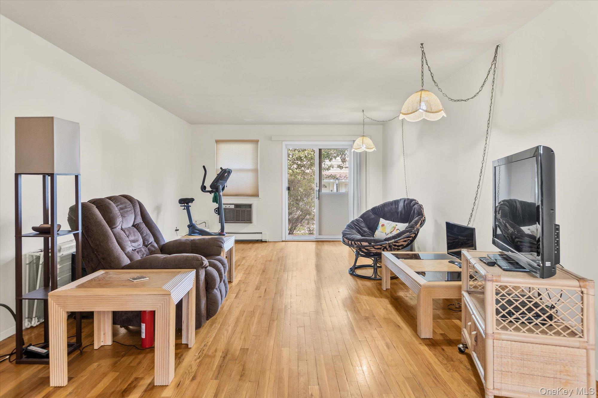 4712 Wilshire Lane # 4712, Oakdale, NY 11769