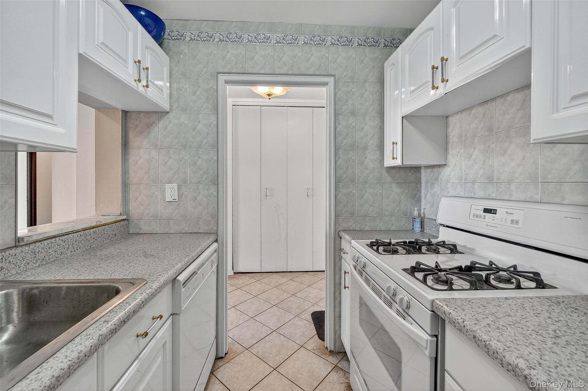 1874 Pelham Parkway S # 6E, Bronx, NY 10461