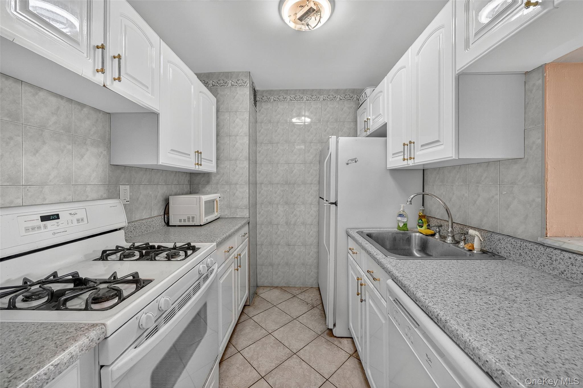 1874 Pelham Parkway S # 6E, Bronx, NY 10461