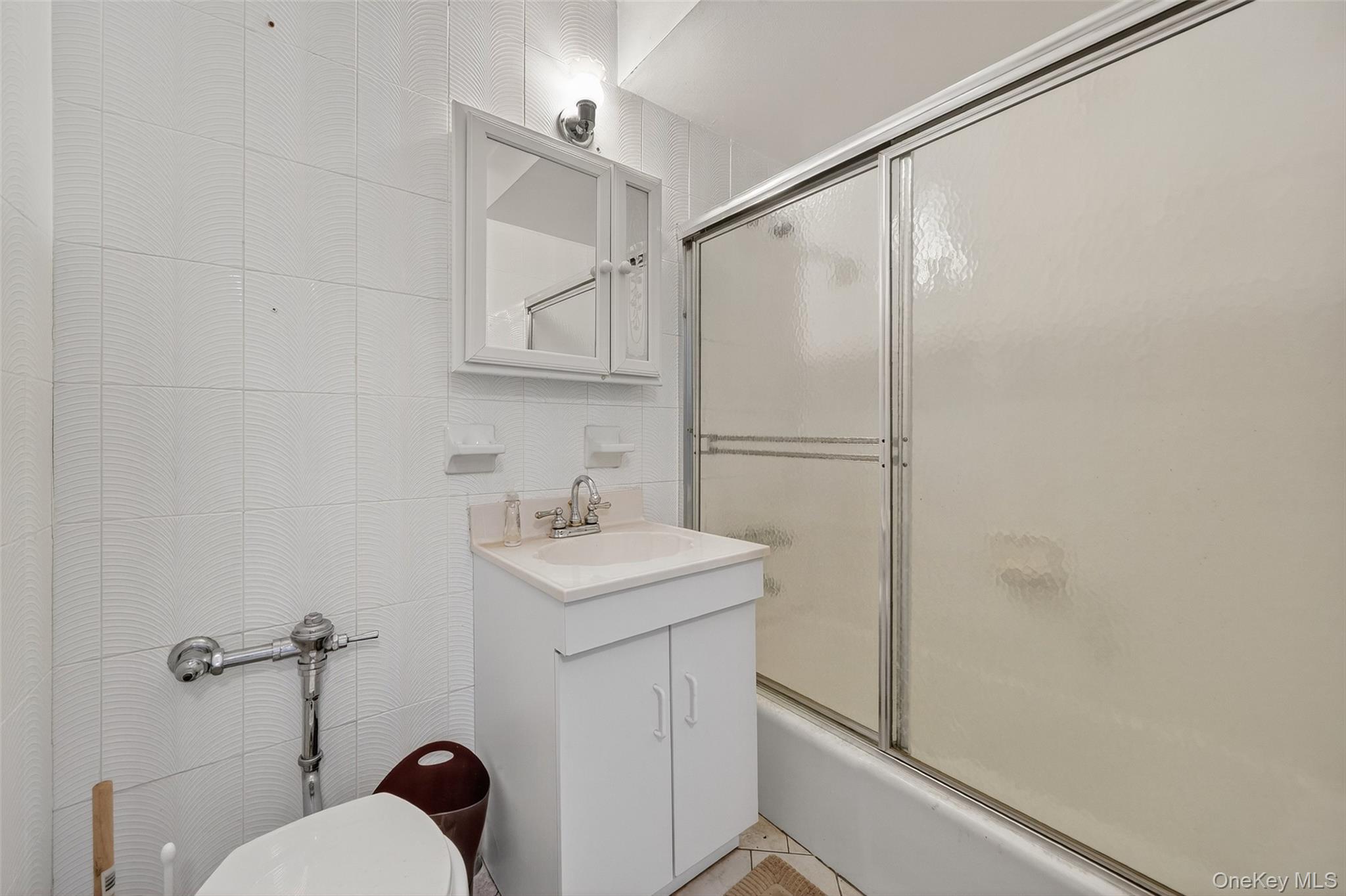 1874 Pelham Parkway S # 6E, Bronx, NY 10461