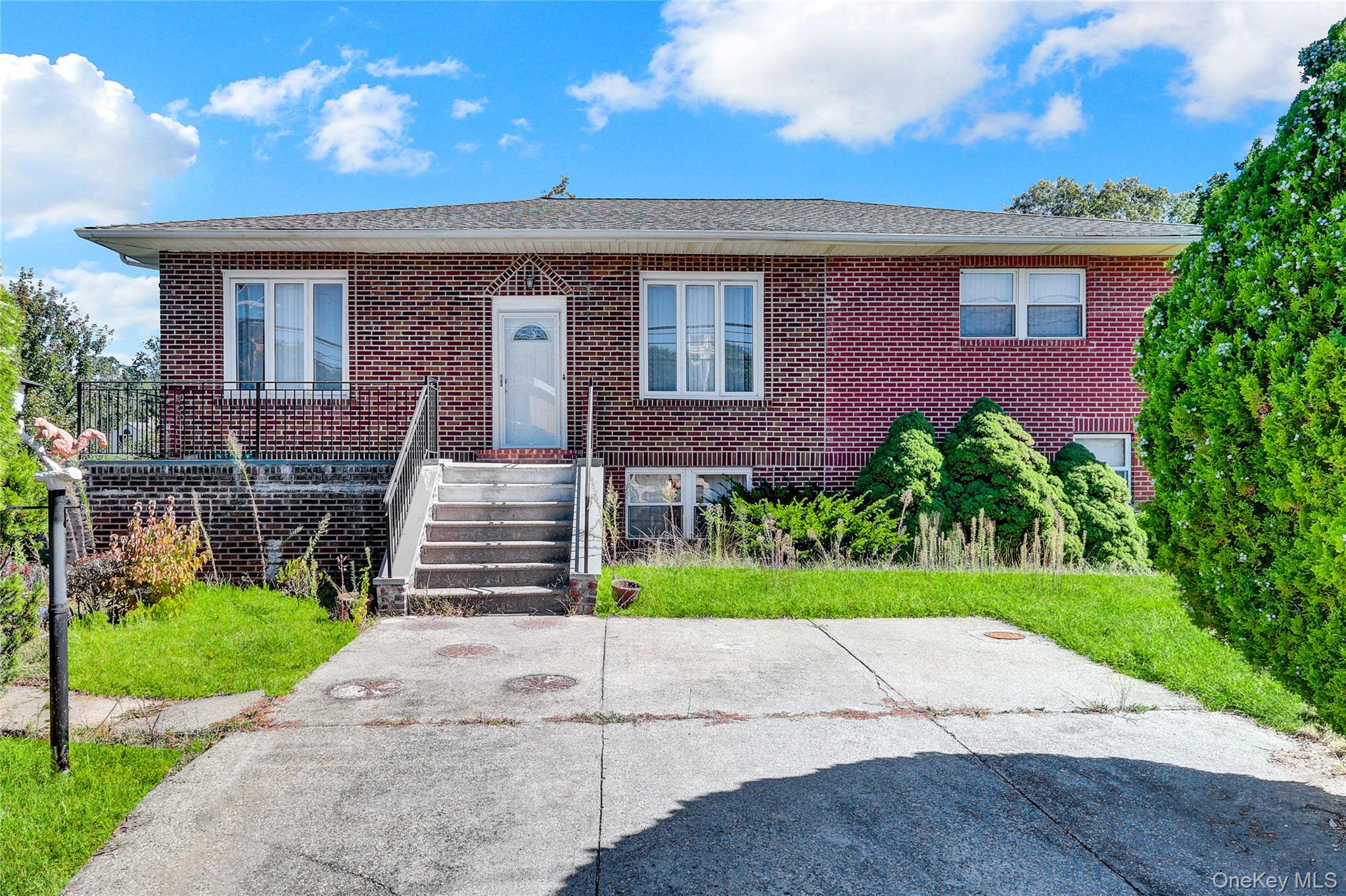 514 Sweet Hollow Road, Melville, NY 11747