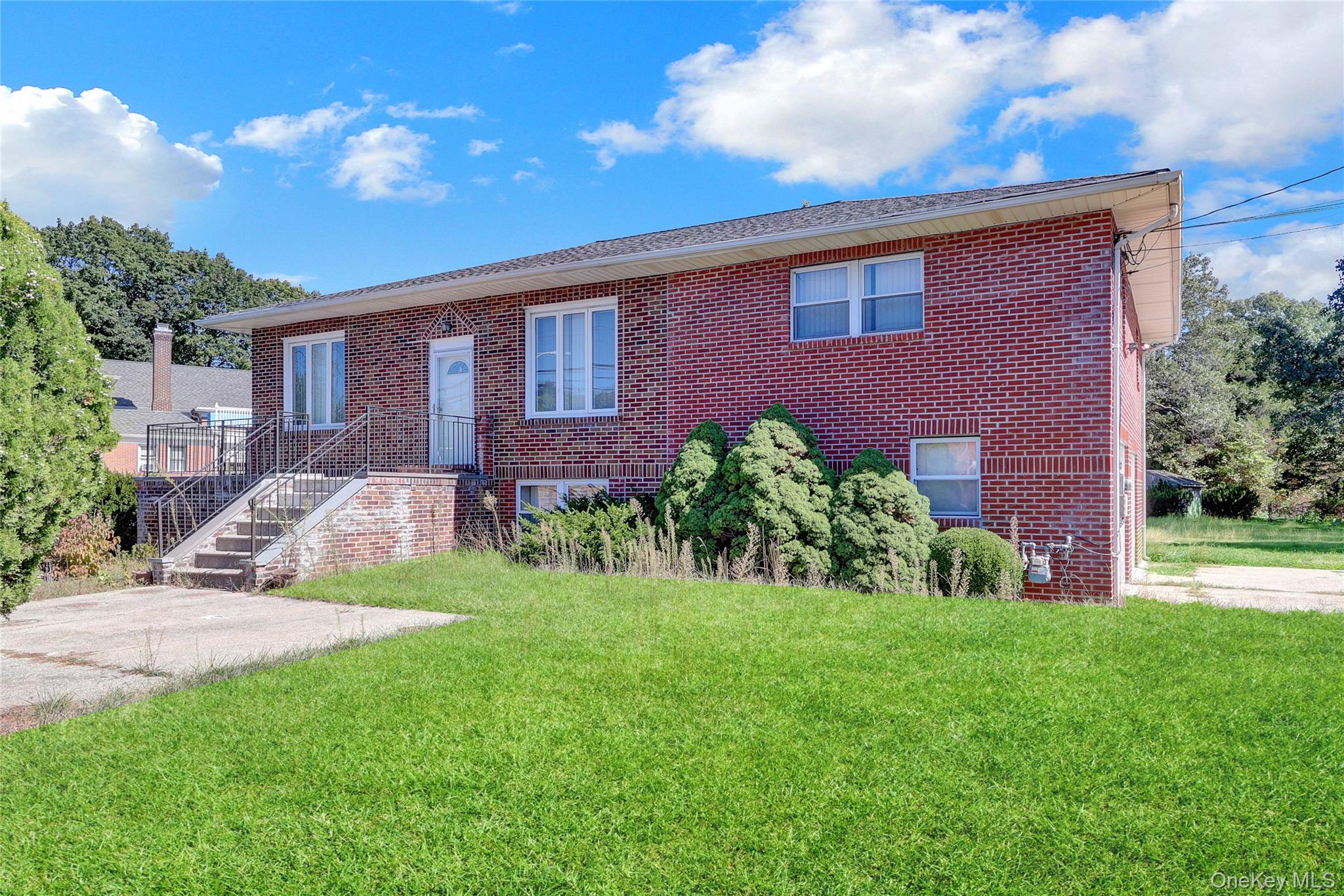 514 Sweet Hollow Road, Melville, NY 11747