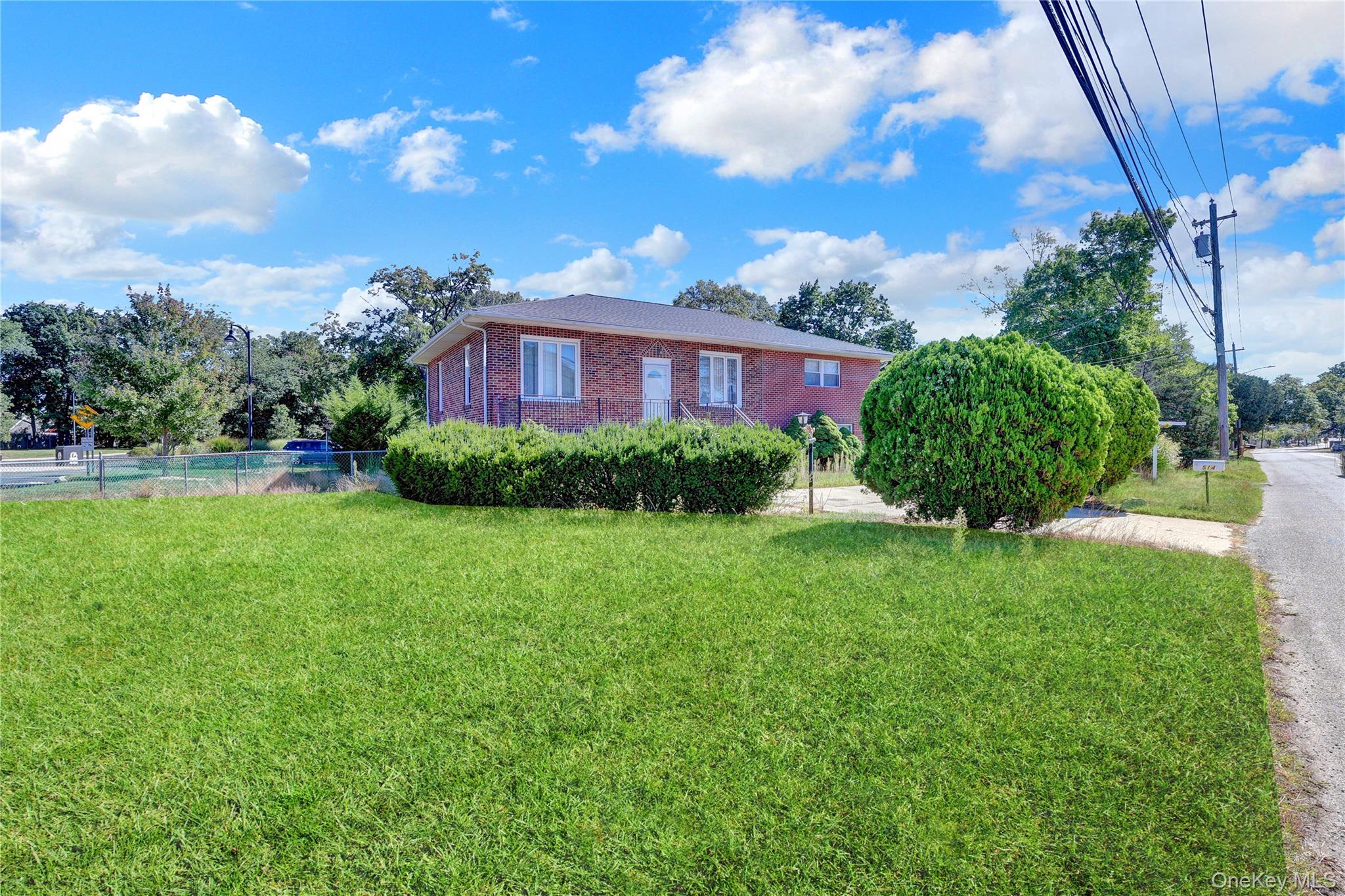 514 Sweet Hollow Road, Melville, NY 11747