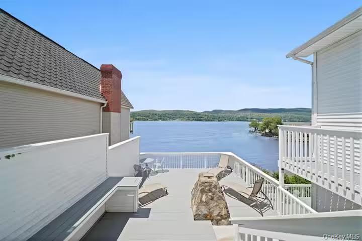 31 Wayne Avenue, Verplanck, NY 10596