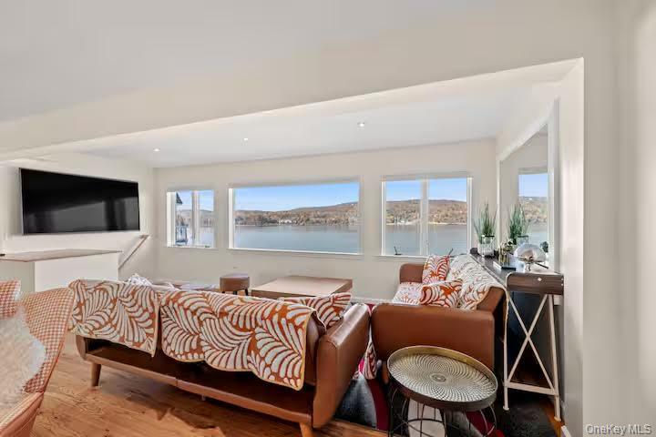 31 Wayne Avenue, Verplanck, NY 10596