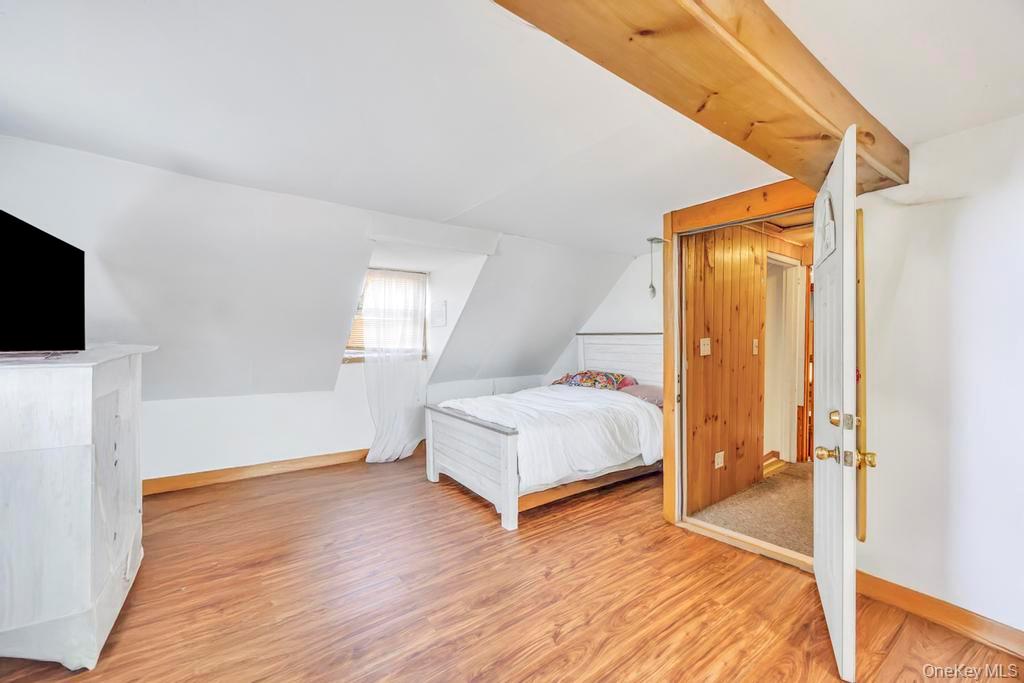 529 Clinton Avenue, Rockville Centre, NY 11570