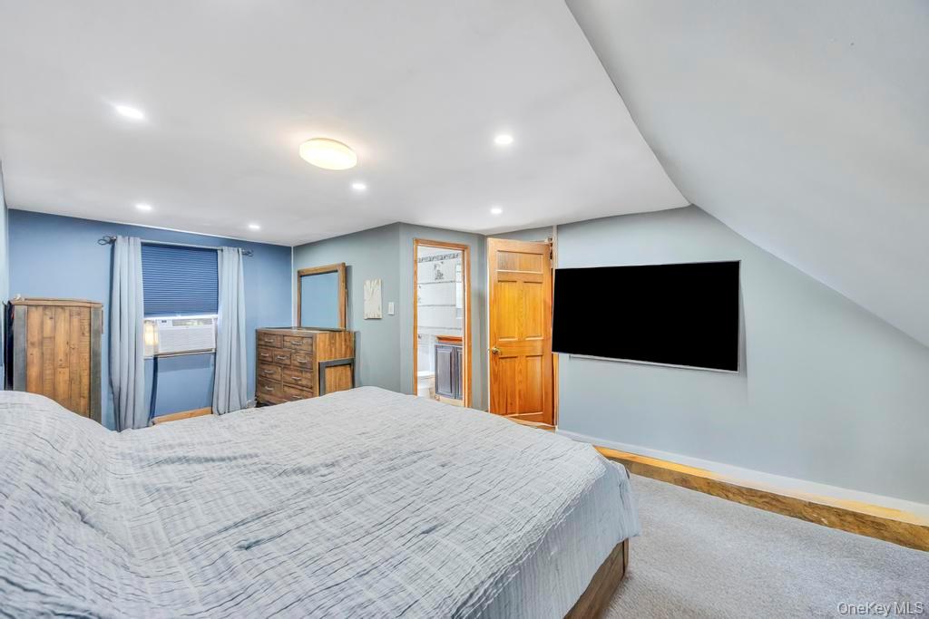 529 Clinton Avenue, Rockville Centre, NY 11570