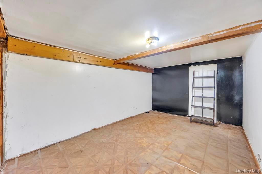 529 Clinton Avenue, Rockville Centre, NY 11570