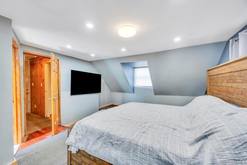 529 Clinton Avenue, Rockville Centre, NY 11570