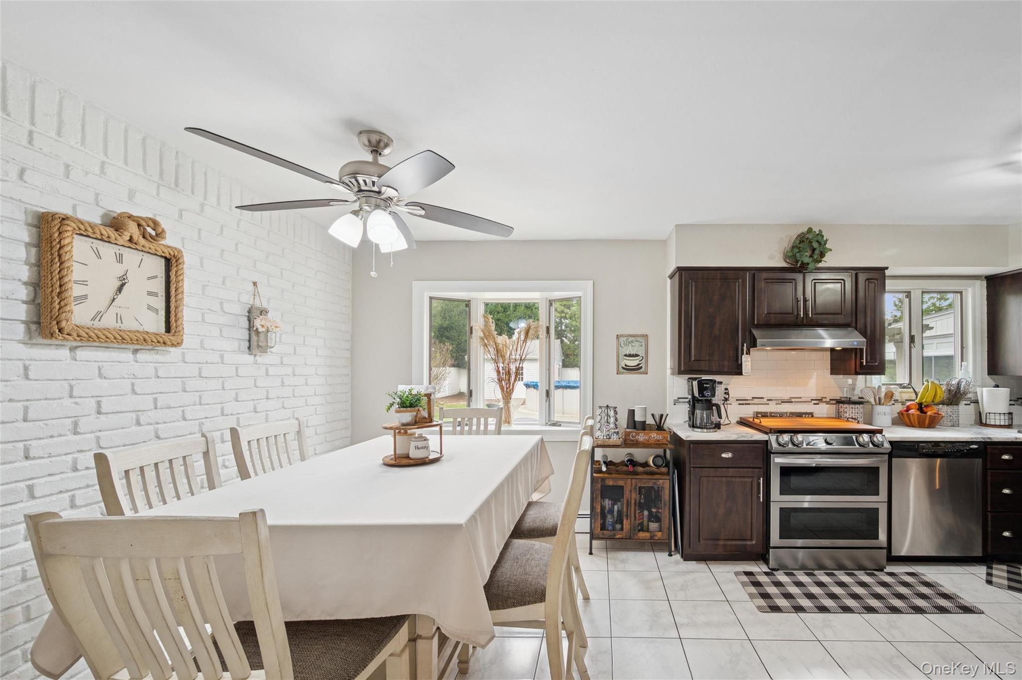 25 Hilltop Drive, Mount Sinai, NY 11766