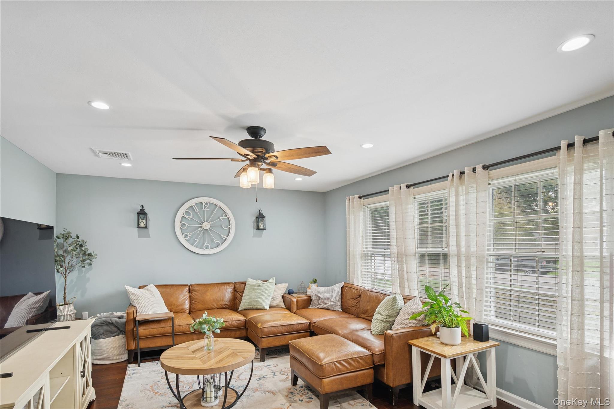 25 Hilltop Drive, Mount Sinai, NY 11766