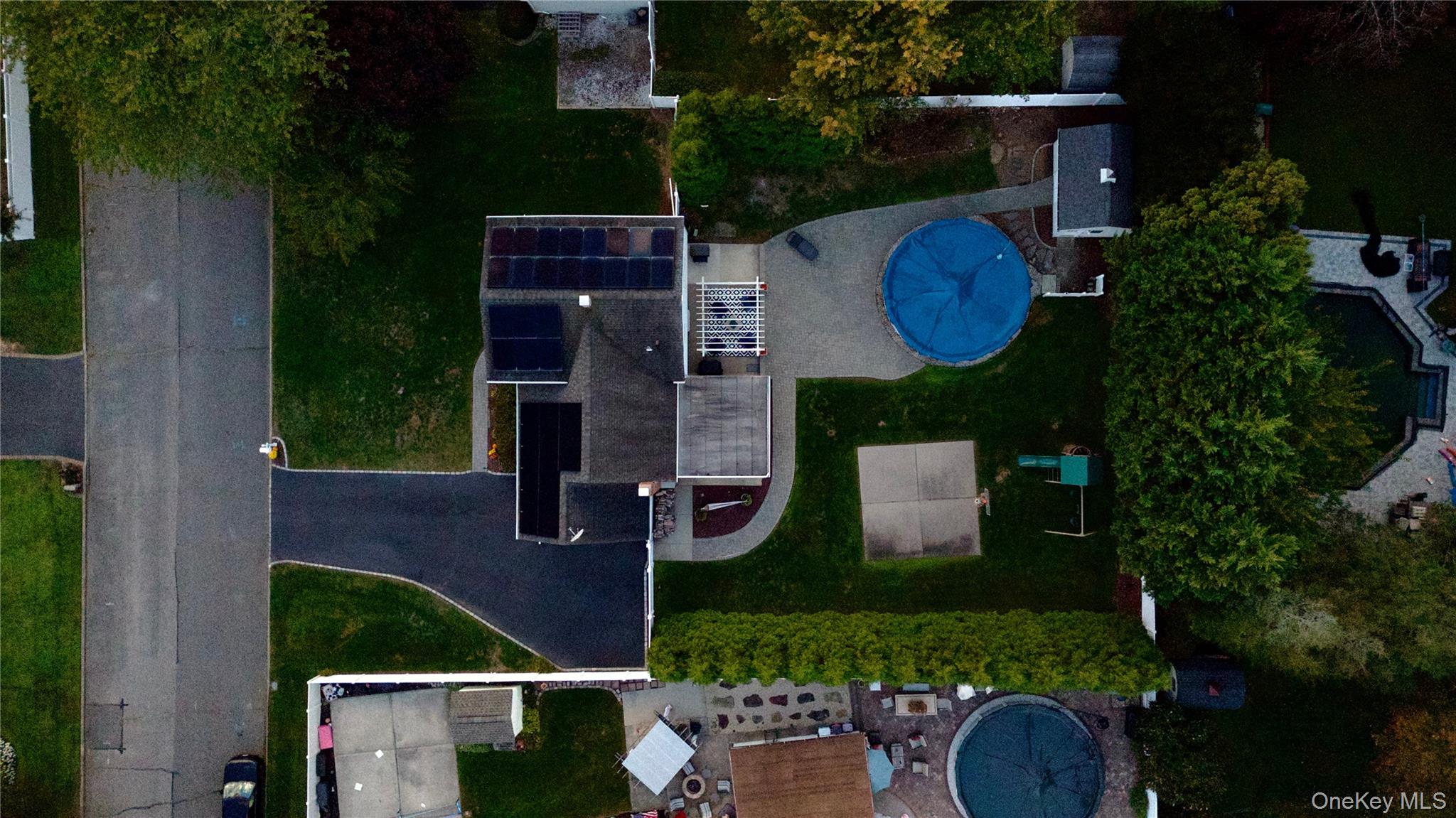 25 Hilltop Drive, Mount Sinai, NY 11766