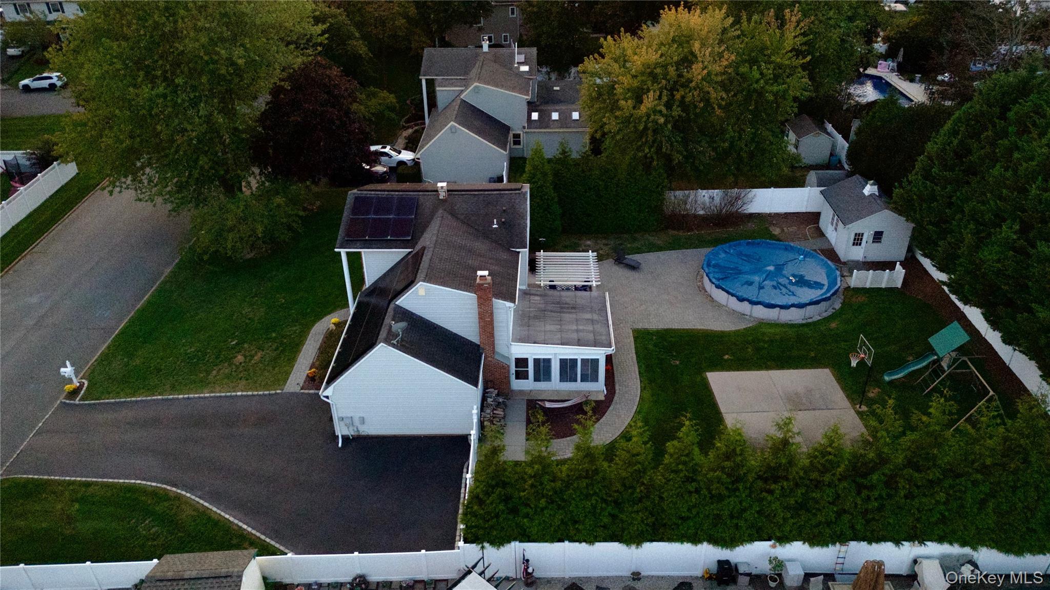 25 Hilltop Drive, Mount Sinai, NY 11766