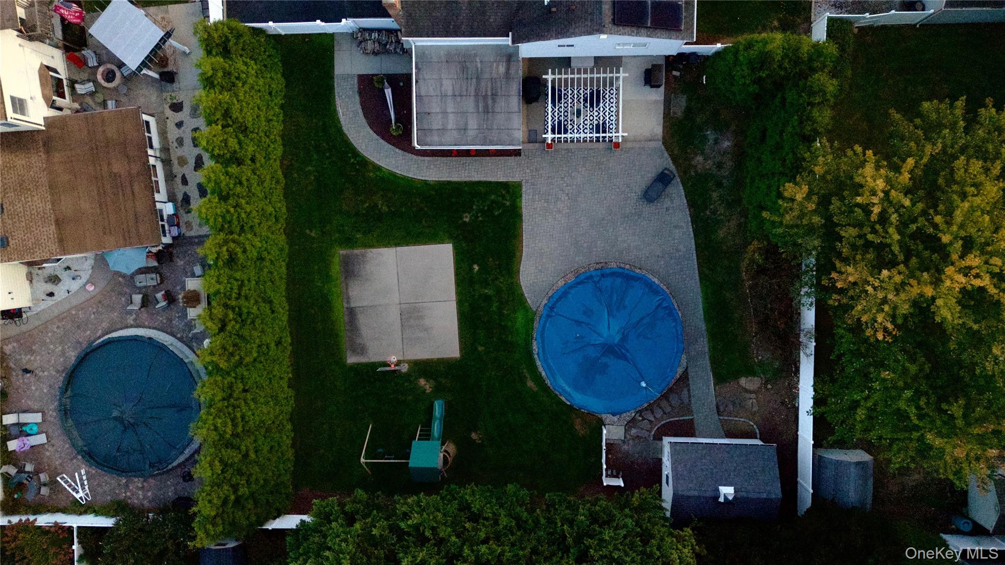 25 Hilltop Drive, Mount Sinai, NY 11766