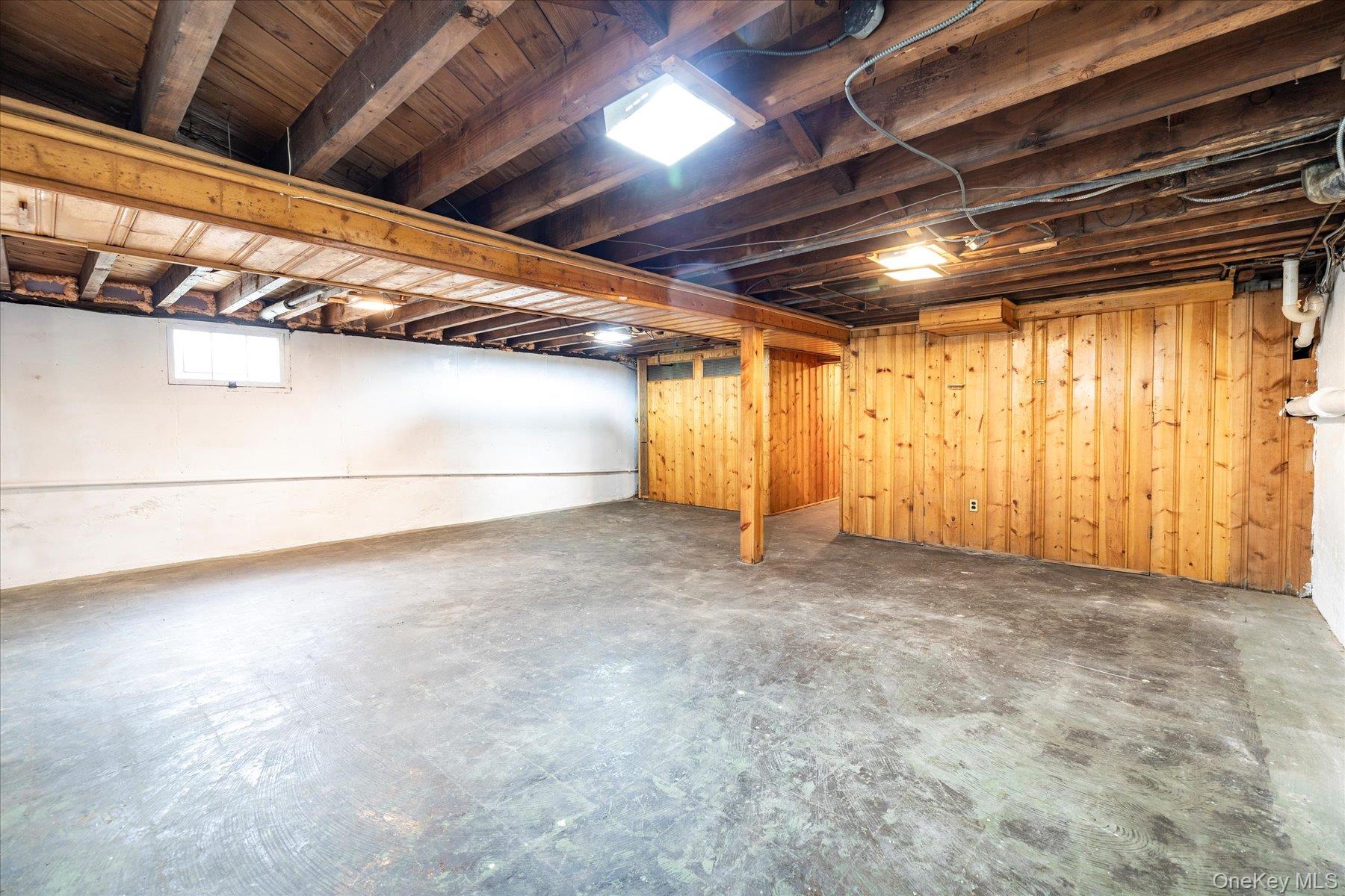 10 Cornell Place, East Rockaway, NY 11518