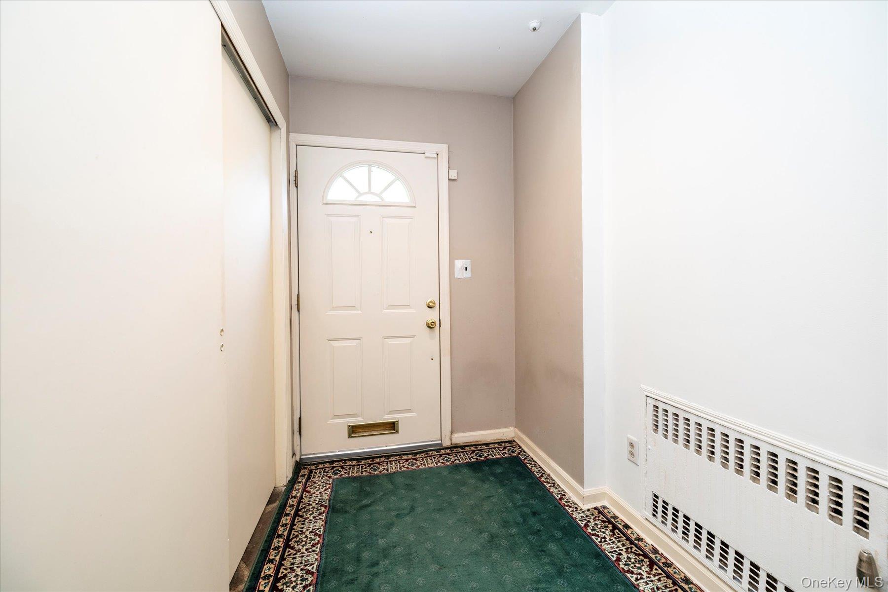 10 Cornell Place, East Rockaway, NY 11518