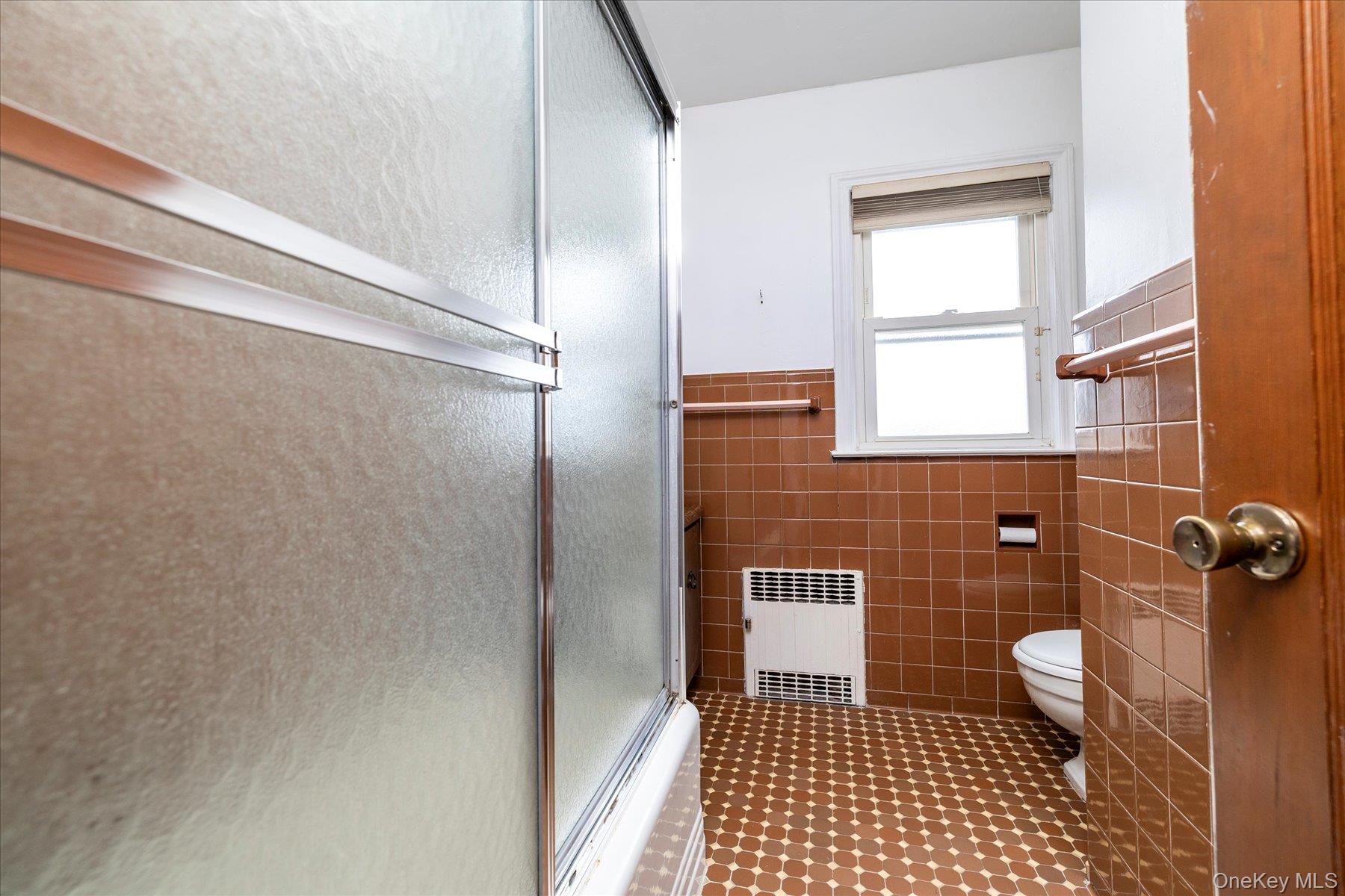 10 Cornell Place, East Rockaway, NY 11518