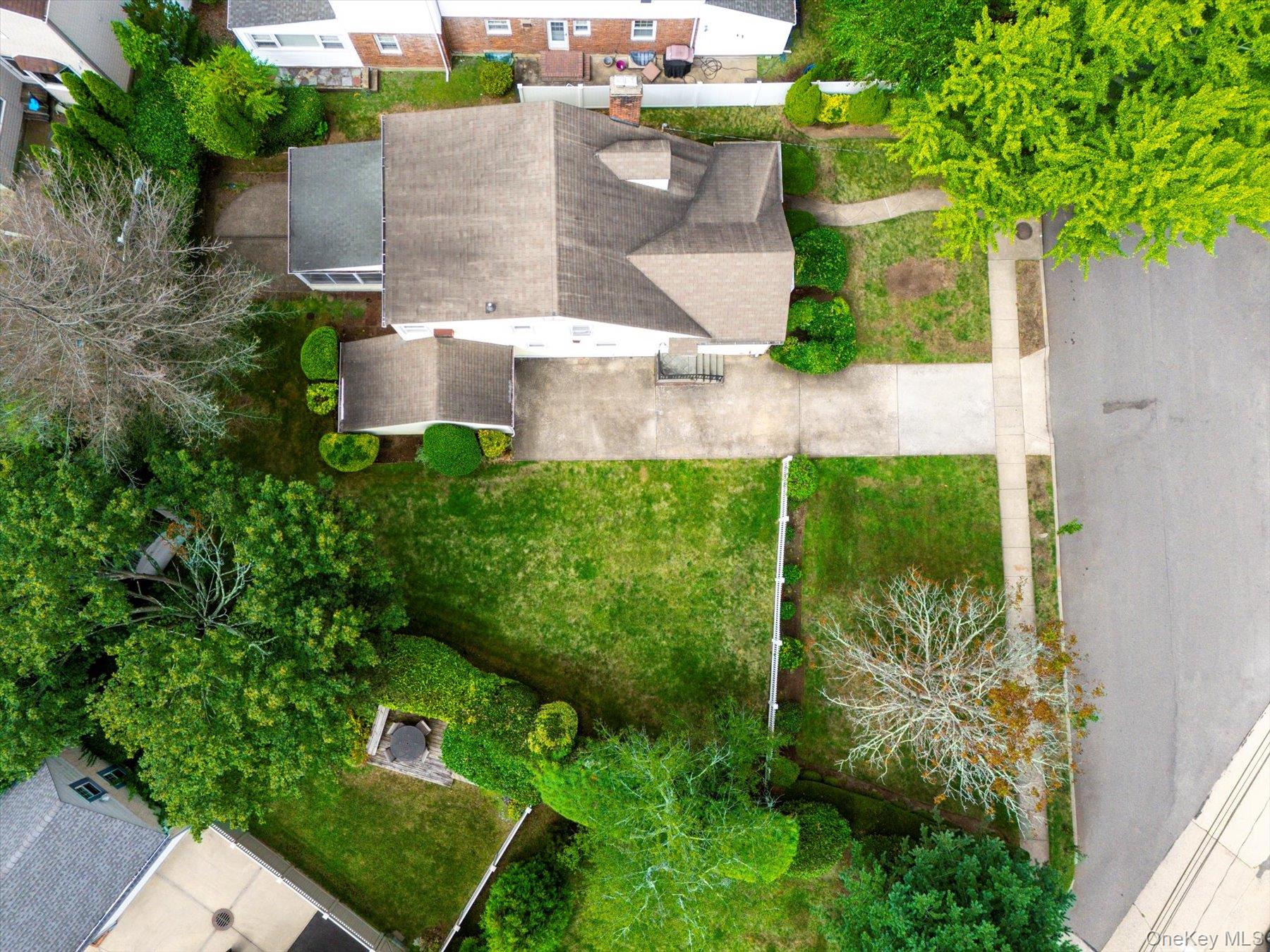 10 Cornell Place, East Rockaway, NY 11518