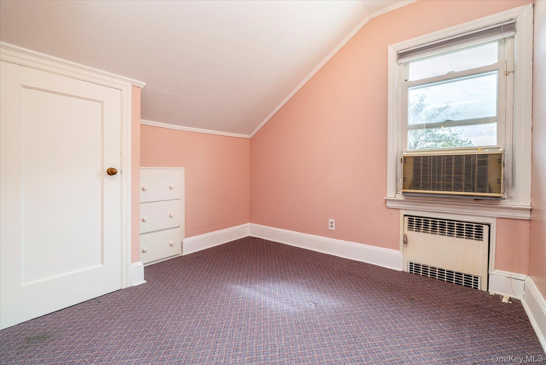 10 Cornell Place, East Rockaway, NY 11518