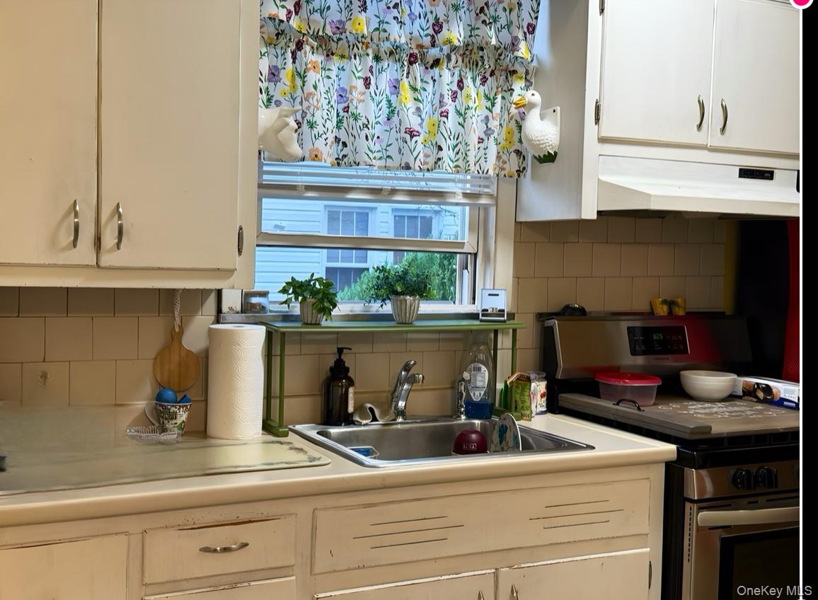 5738 63rd Street, Maspeth, NY 11378