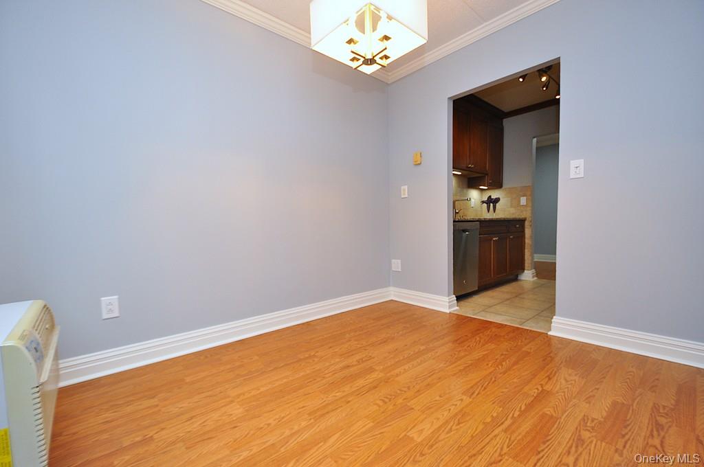 128 Colonial Parkway # 3J, Yonkers, NY 10710