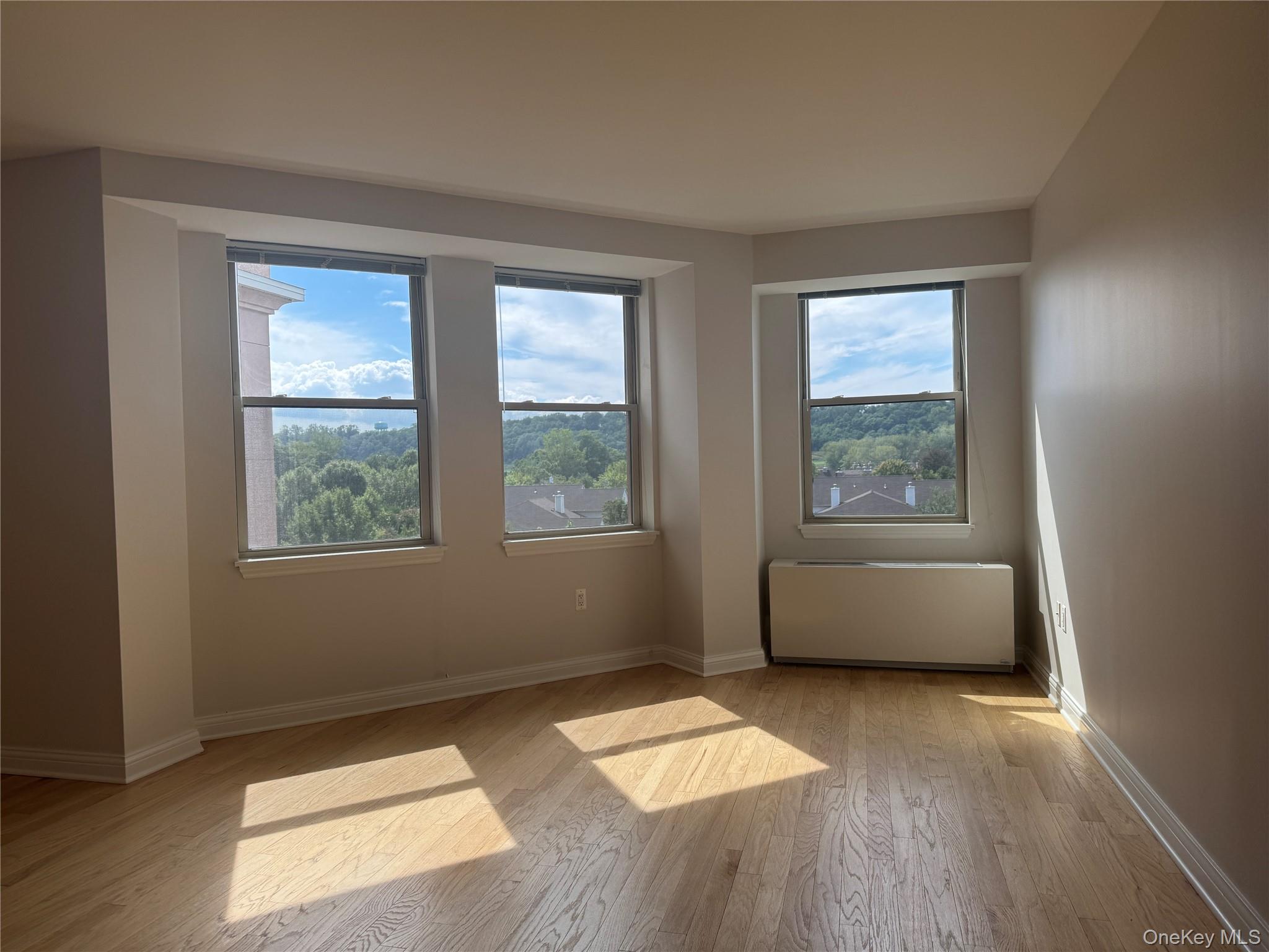 300 E Overlook # 457, Port Washington, NY 11050