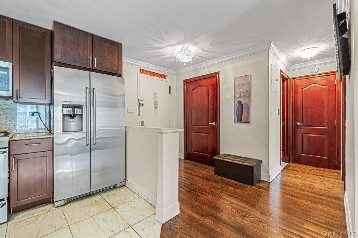 18-05 215 Street # 11K, Bayside, NY 11360