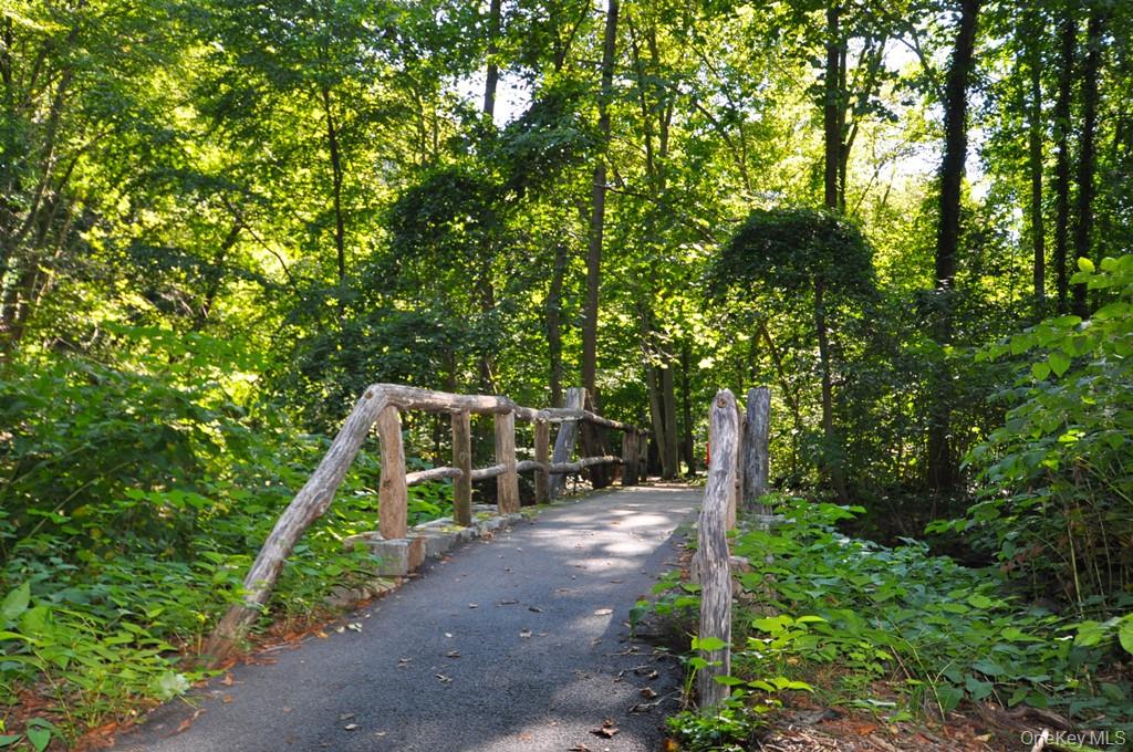 142 Garth Road # 4A, Scarsdale, NY 10583