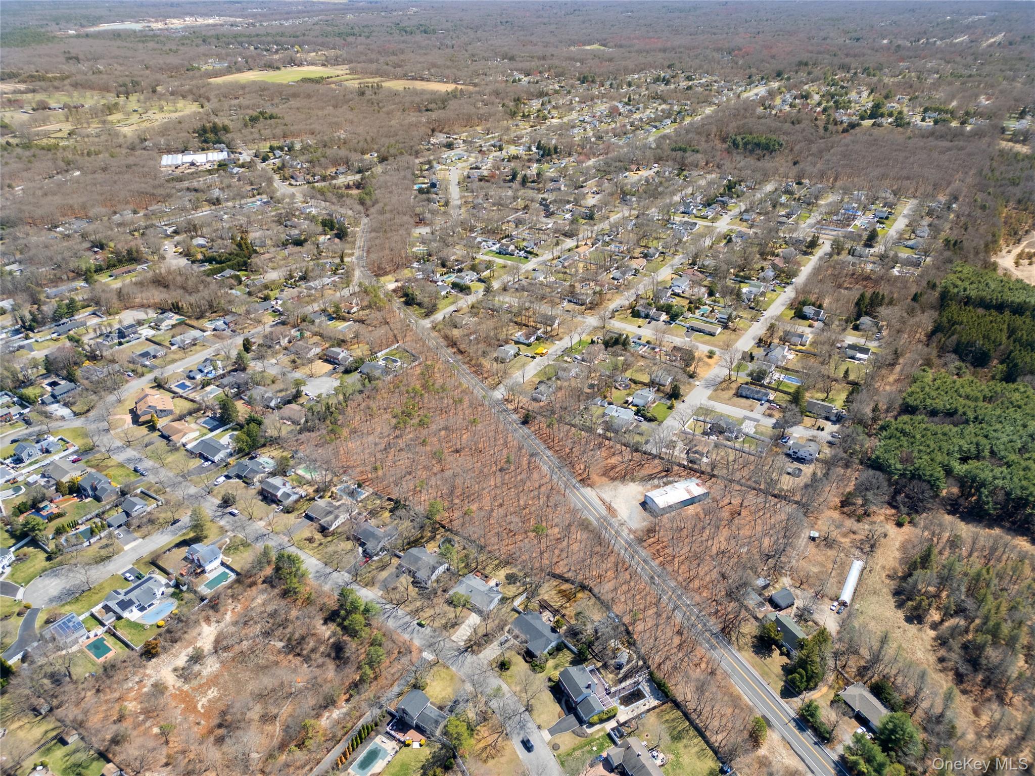 751 Canal Rd, Mount Sinai, NY 11766