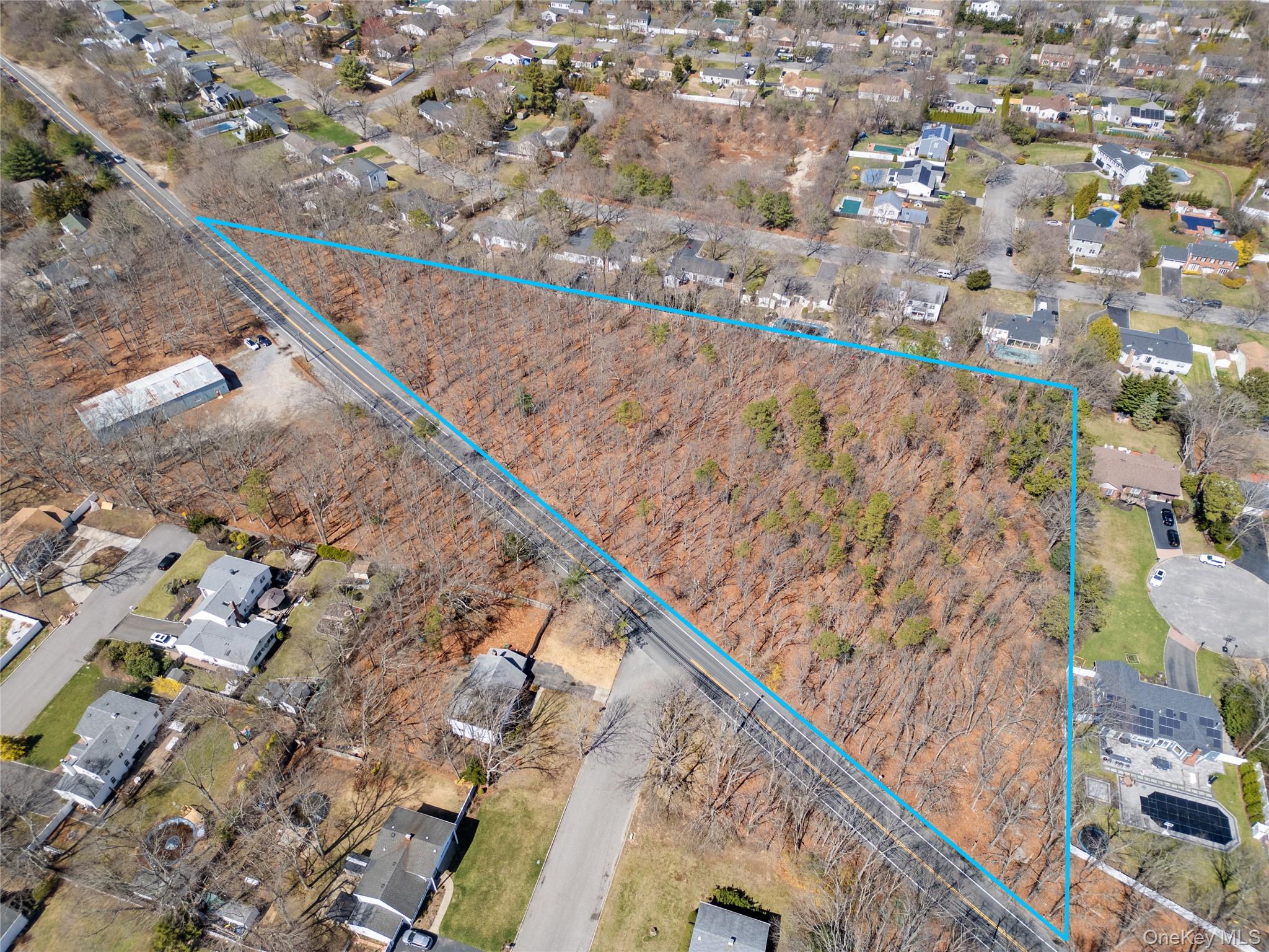 751 Canal Rd, Mount Sinai, NY 11766