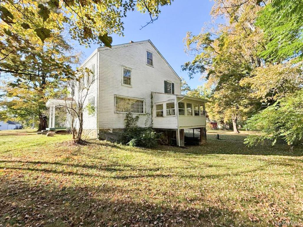 4 Plains Road, Walden, NY 12586