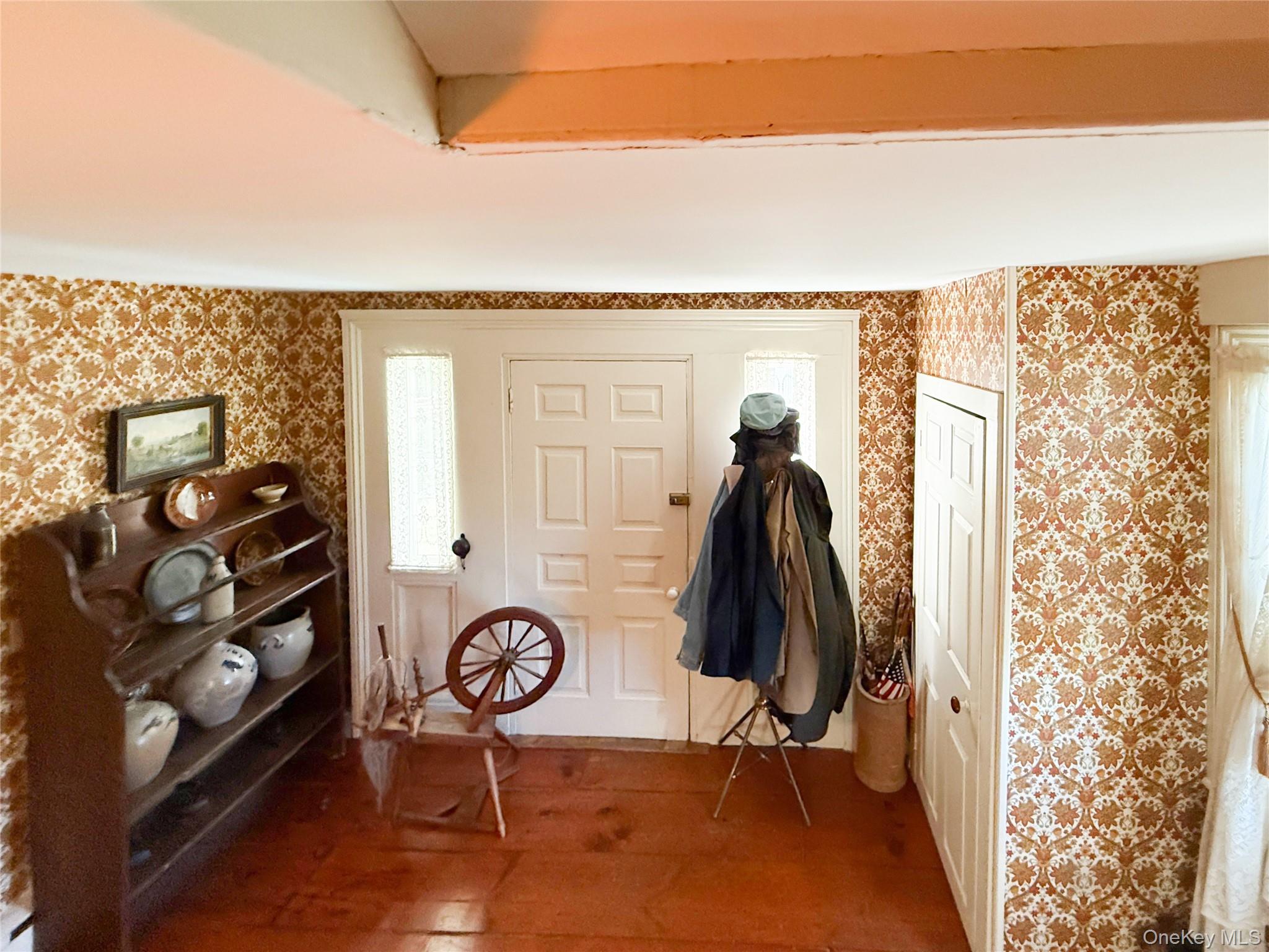 4 Plains Road, Walden, NY 12586