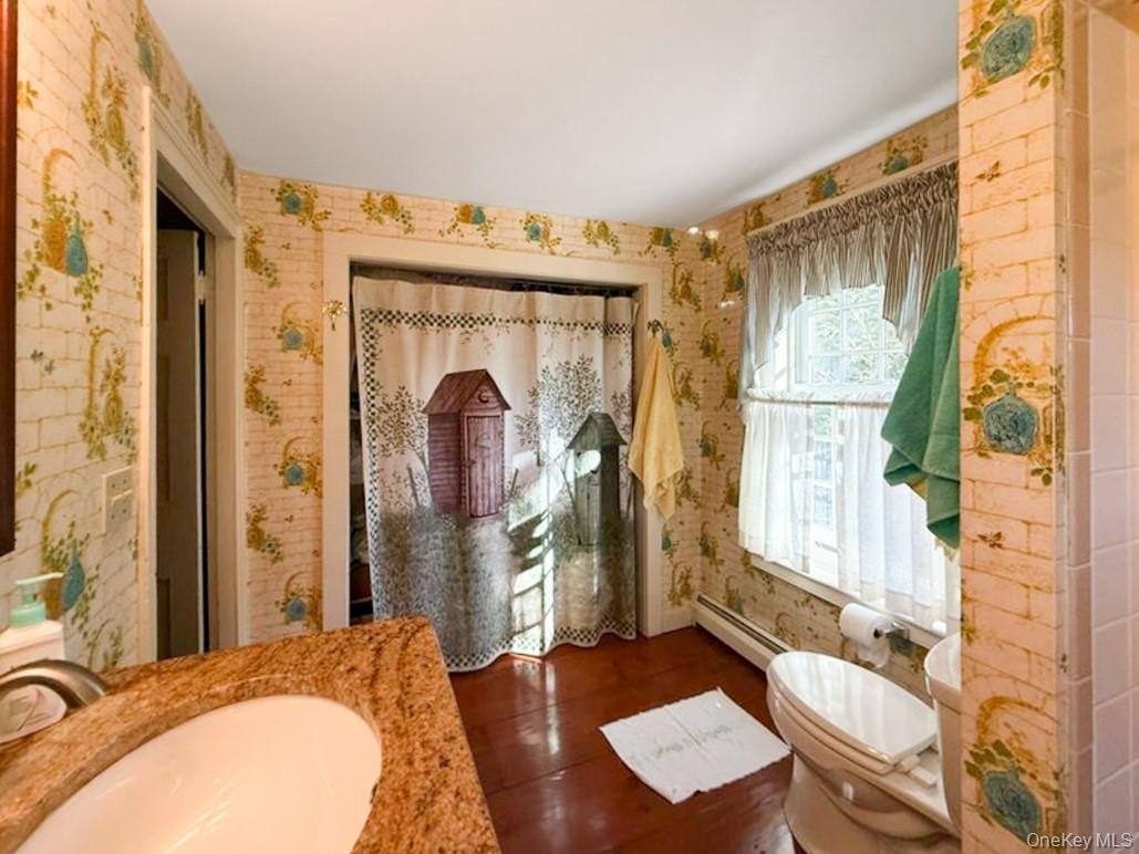 4 Plains Road, Walden, NY 12586