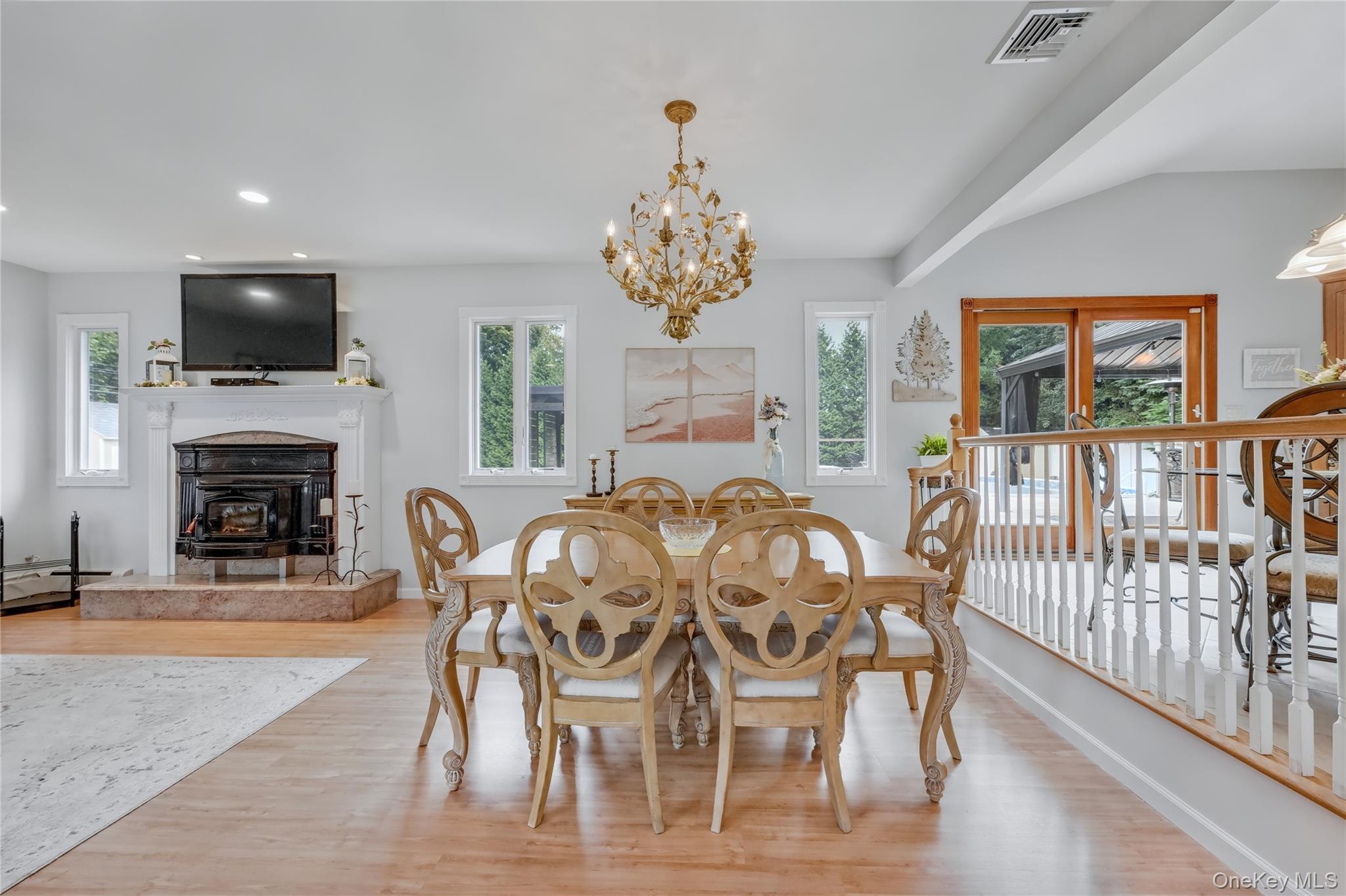 3 Feather Lane, Commack, NY 11725