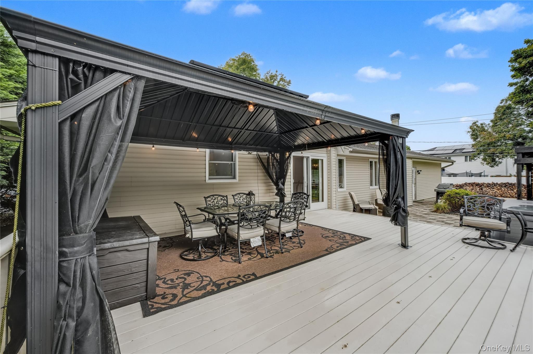 3 Feather Lane, Commack, NY 11725