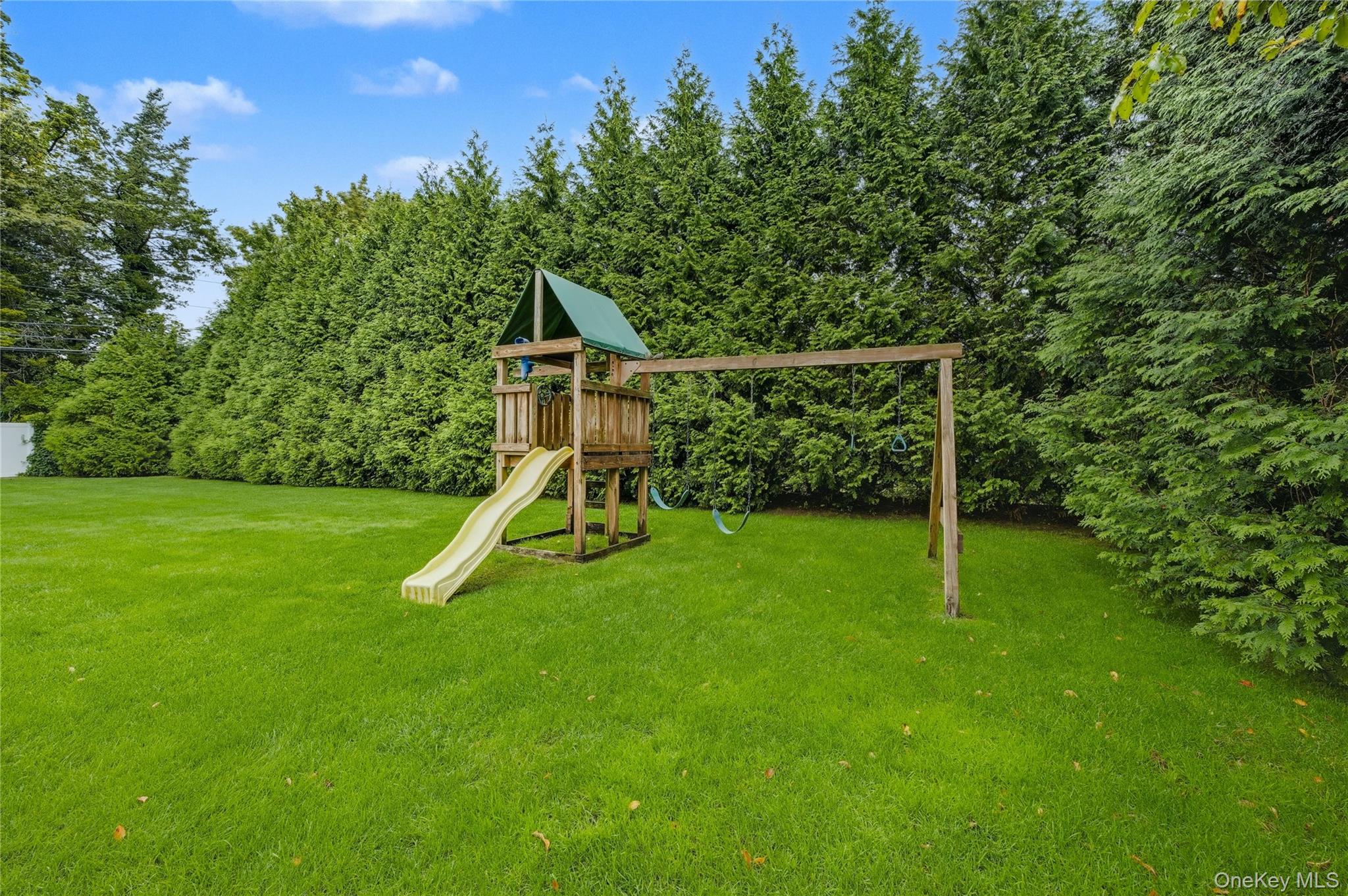 3 Feather Lane, Commack, NY 11725