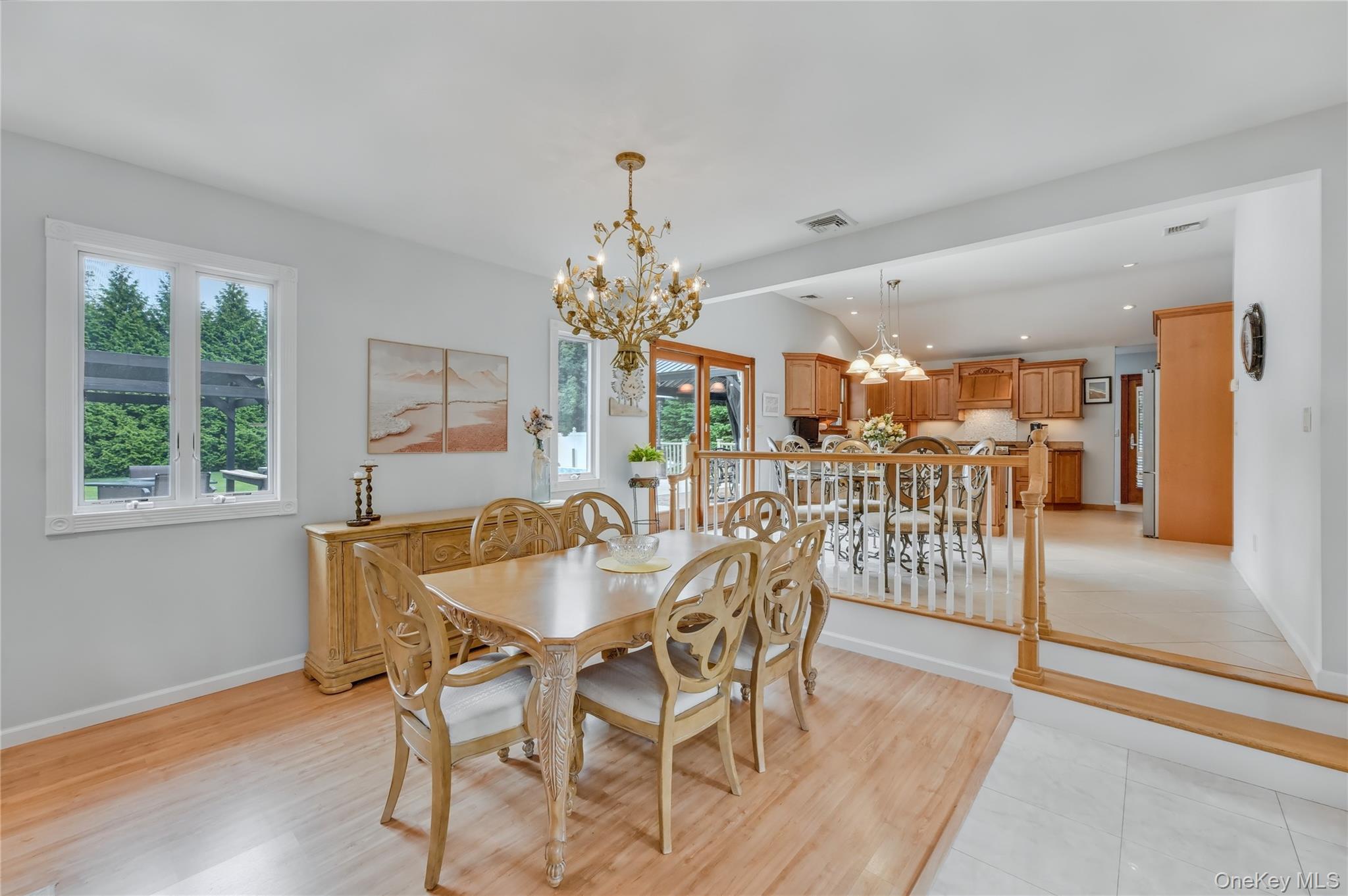 3 Feather Lane, Commack, NY 11725