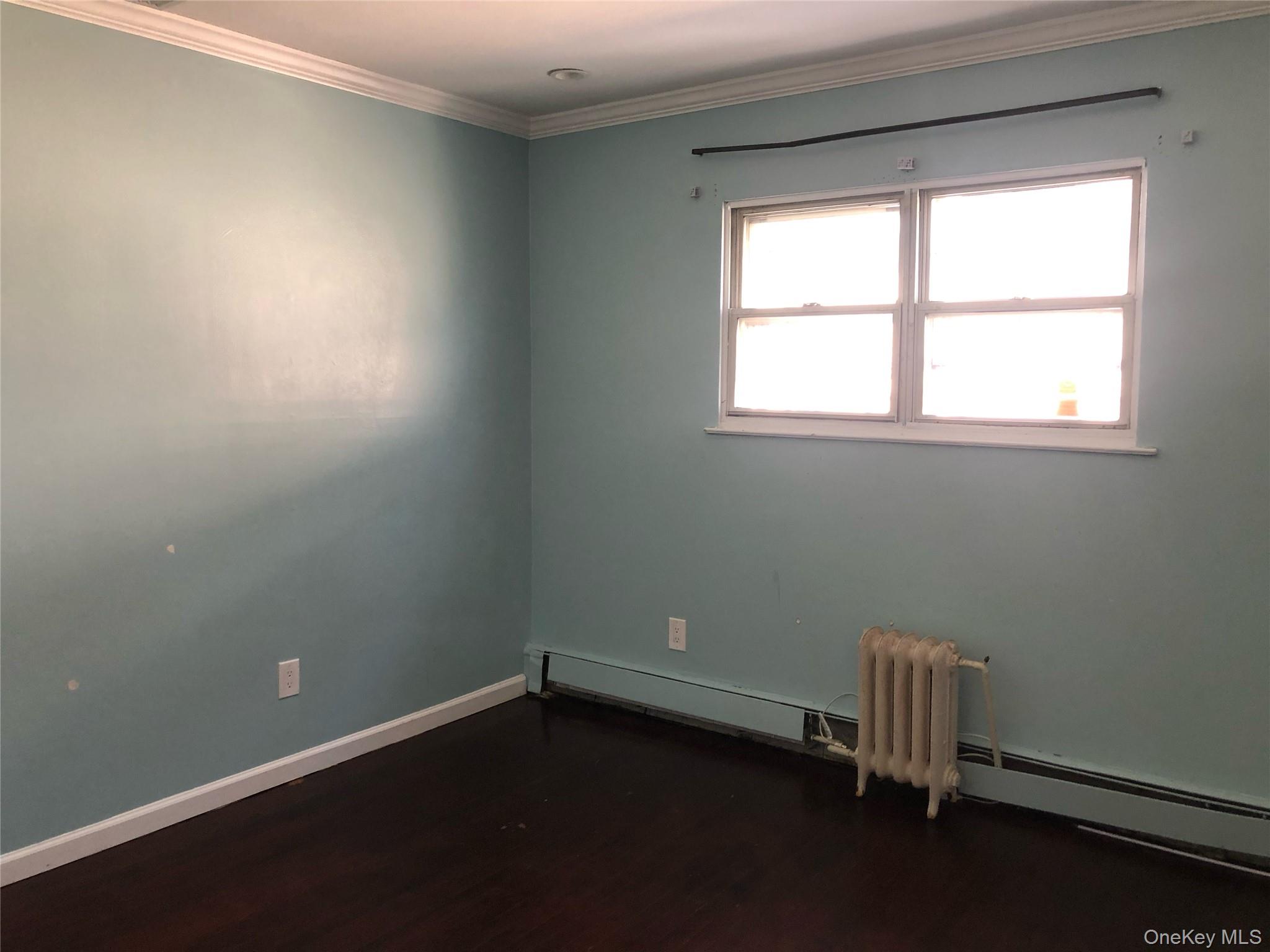 32-23 Plunkett Avenue, Far Rockaway, NY 11691