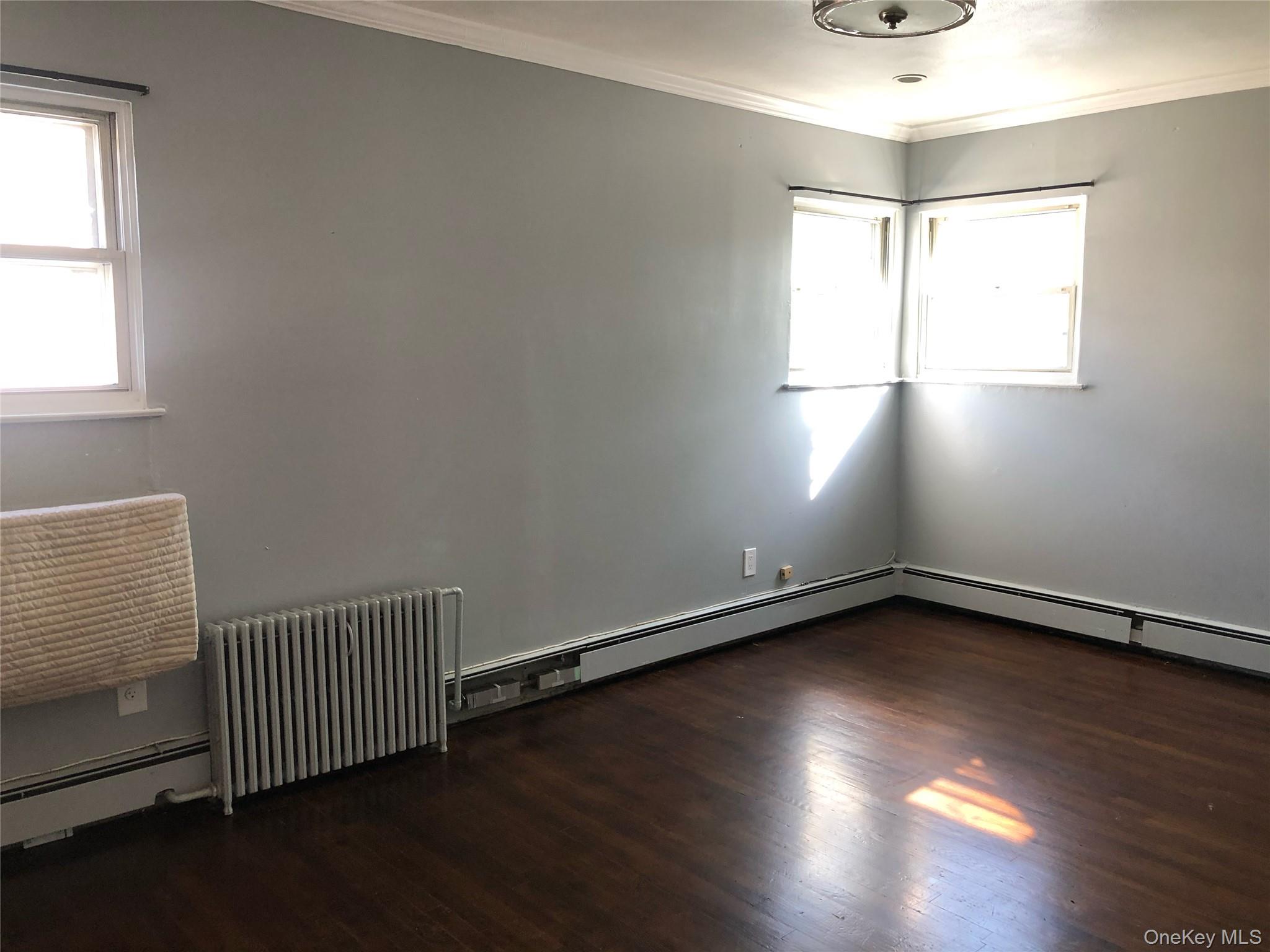 32-23 Plunkett Avenue, Far Rockaway, NY 11691