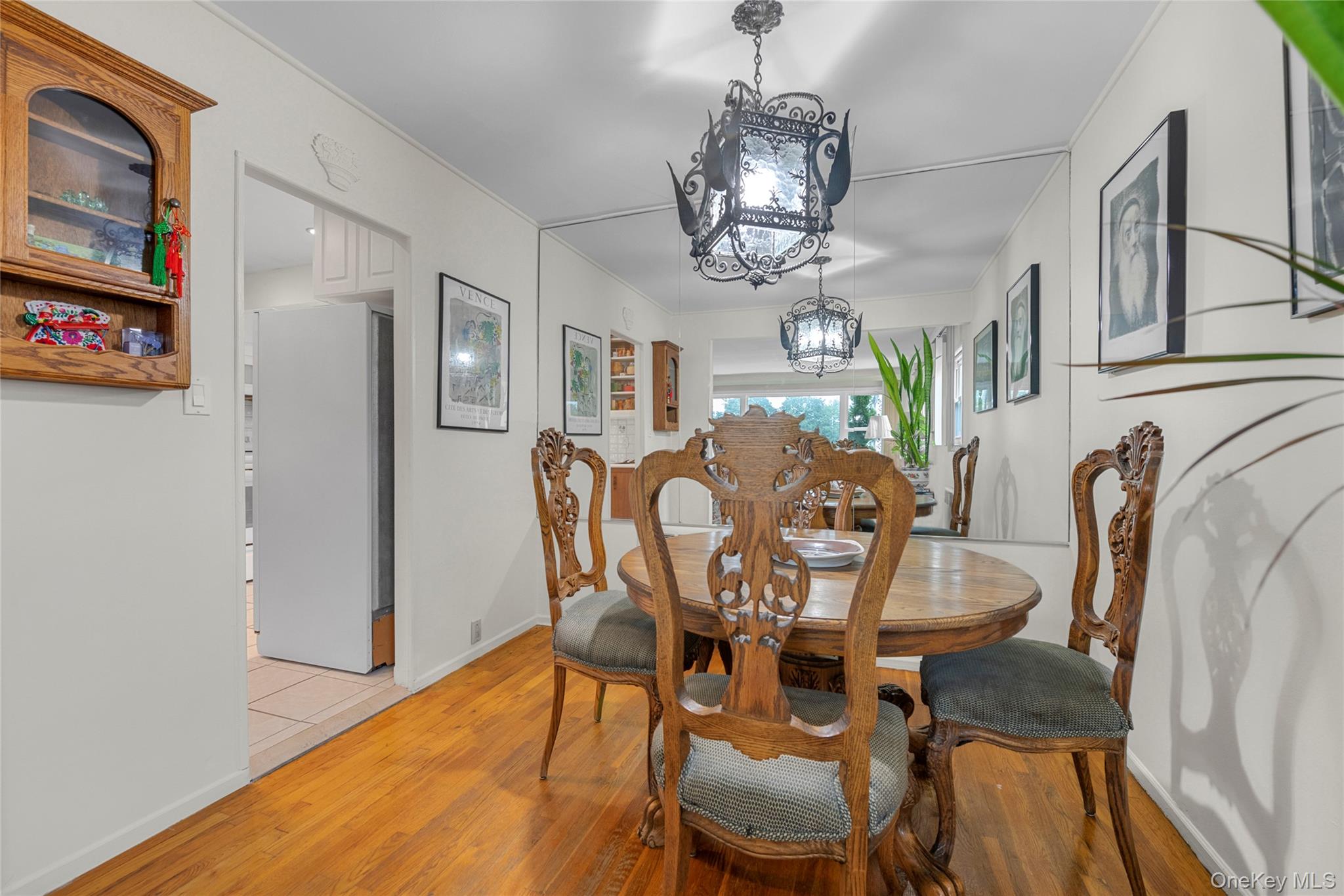 25 Campbell Street, New Hyde Park, NY 11040