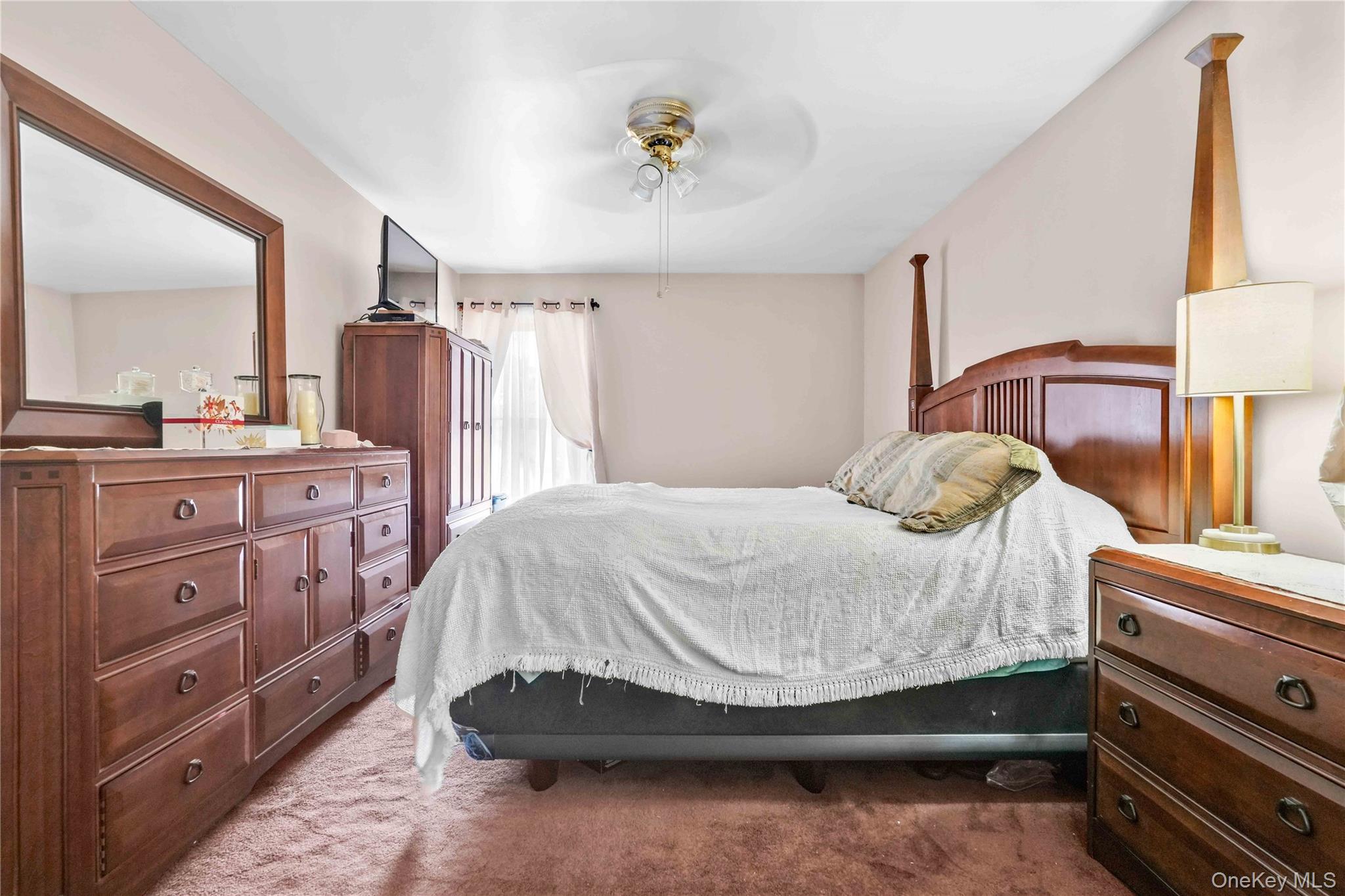 402 Clinton Avenue, Rockville Centre, NY 11570