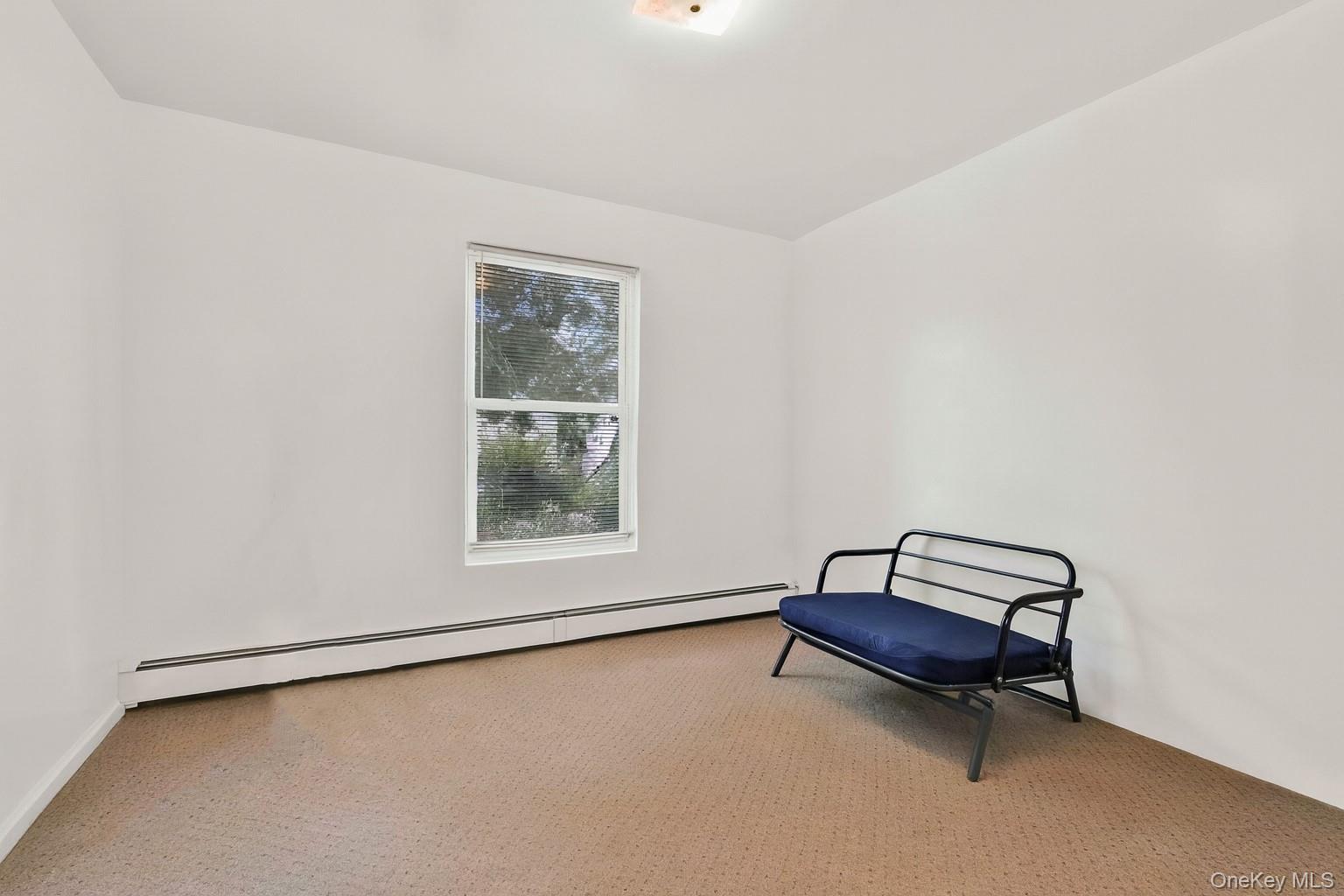 402 Clinton Avenue, Rockville Centre, NY 11570