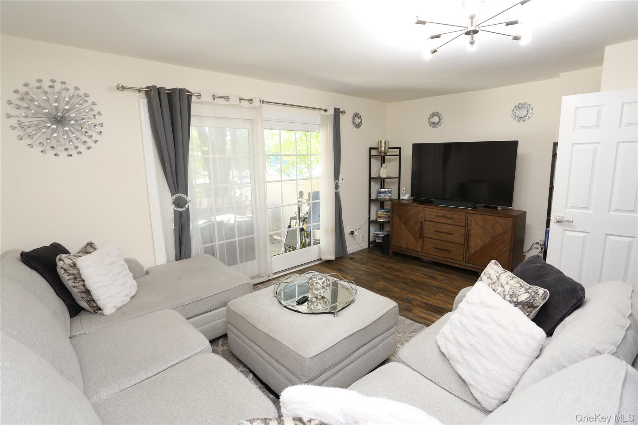 10 Heritage Drive # B, New City, NY 10956