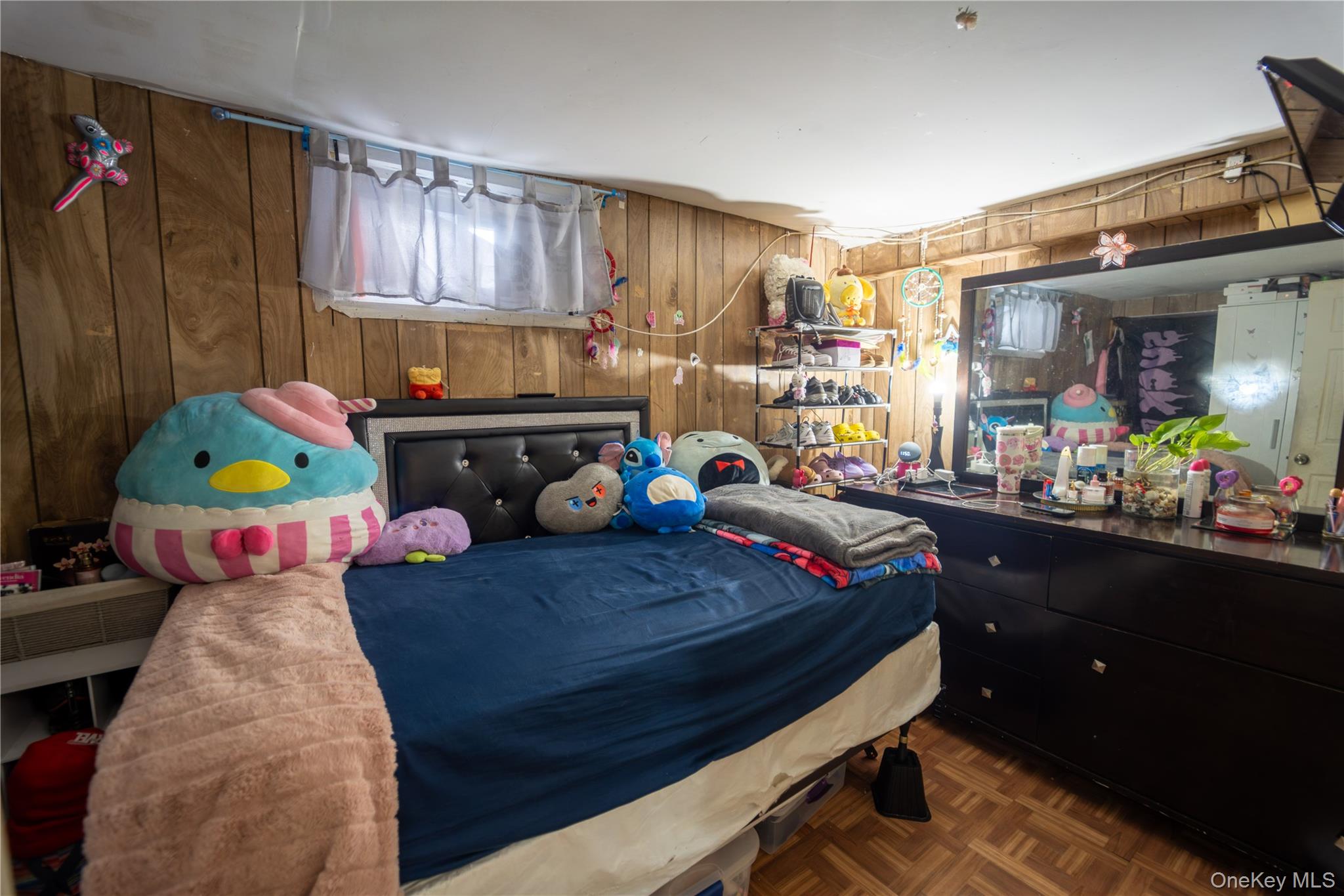 20 Hicksville Road, Westbury, NY 11590